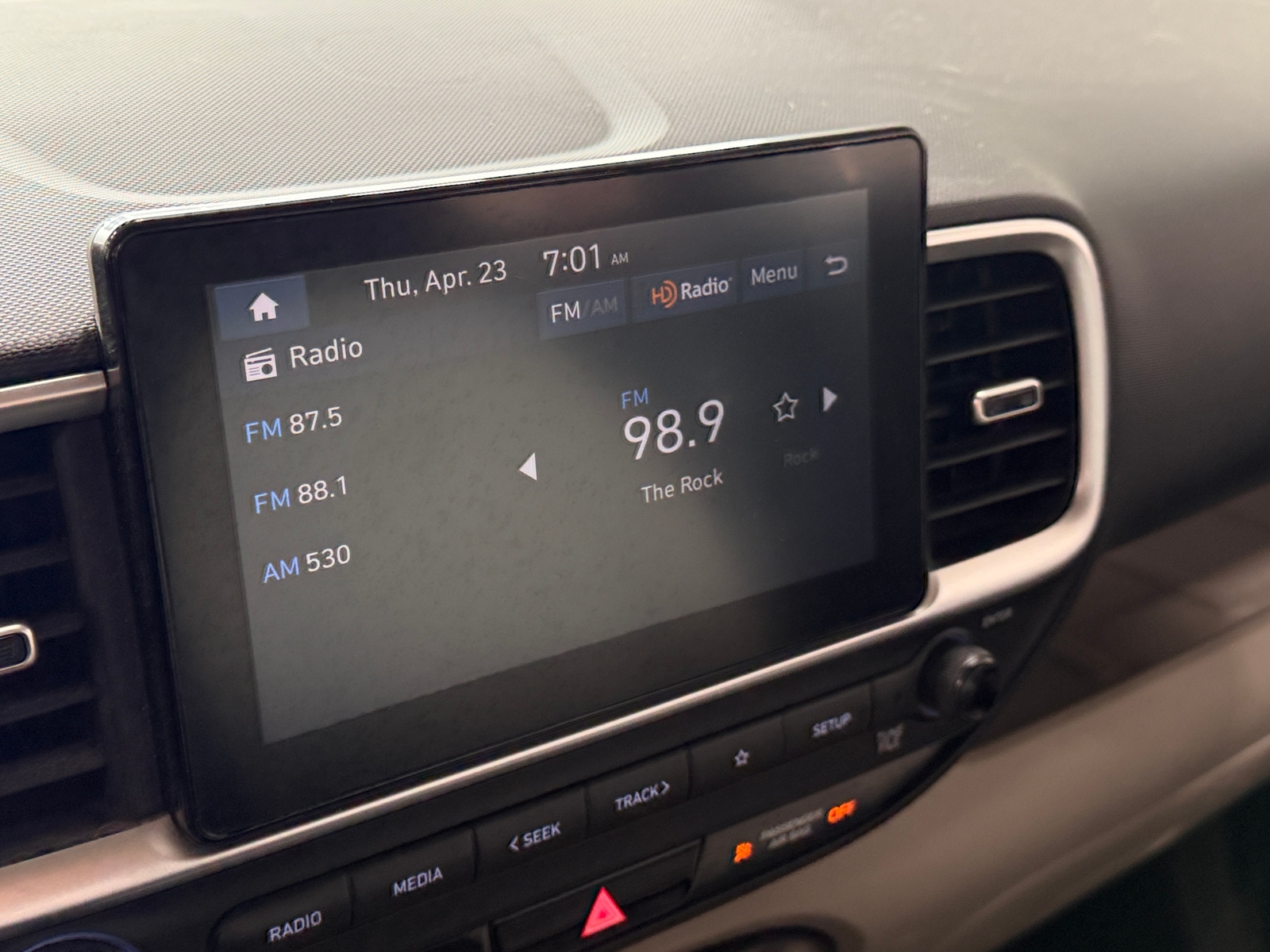 Thumbnail: 2023 Hyundai Venue - 4