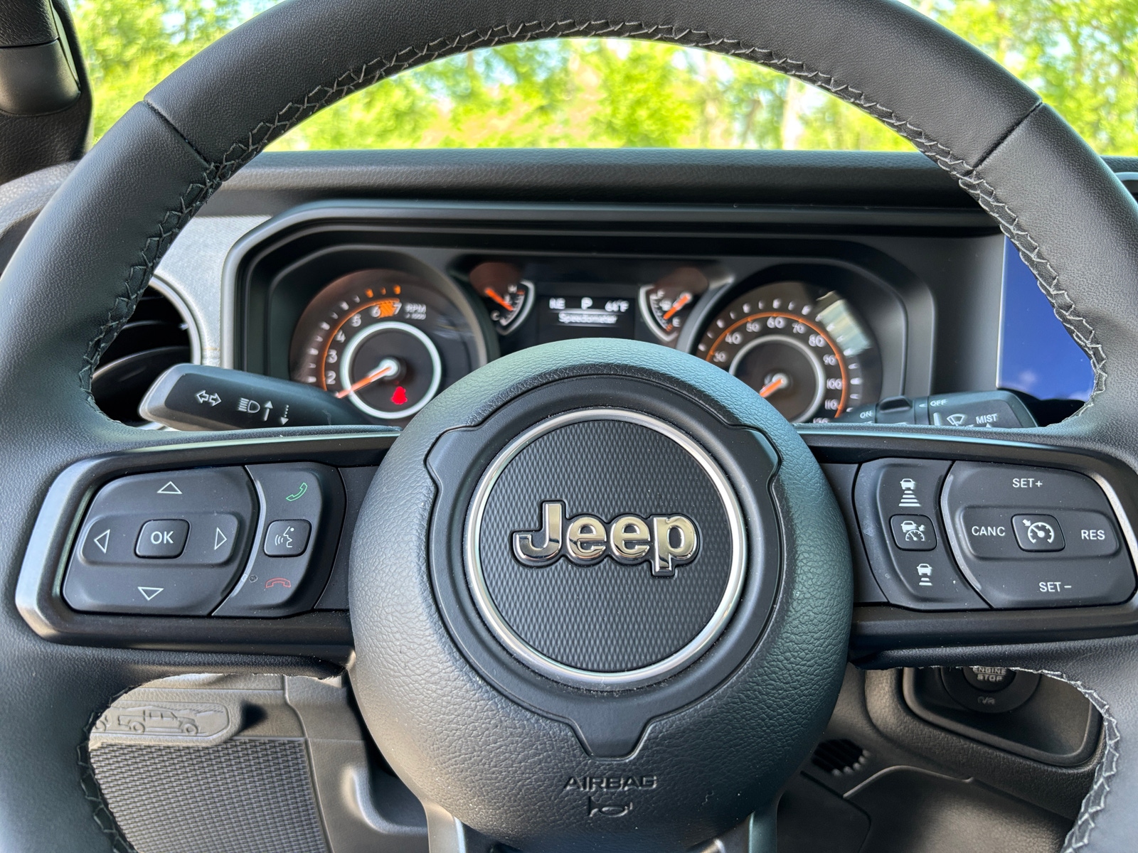 Thumbnail: 2025 Jeep Wrangler - 5