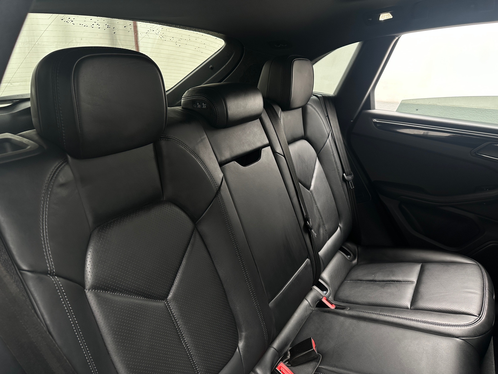 Thumbnail: 2022 Porsche Macan - 5