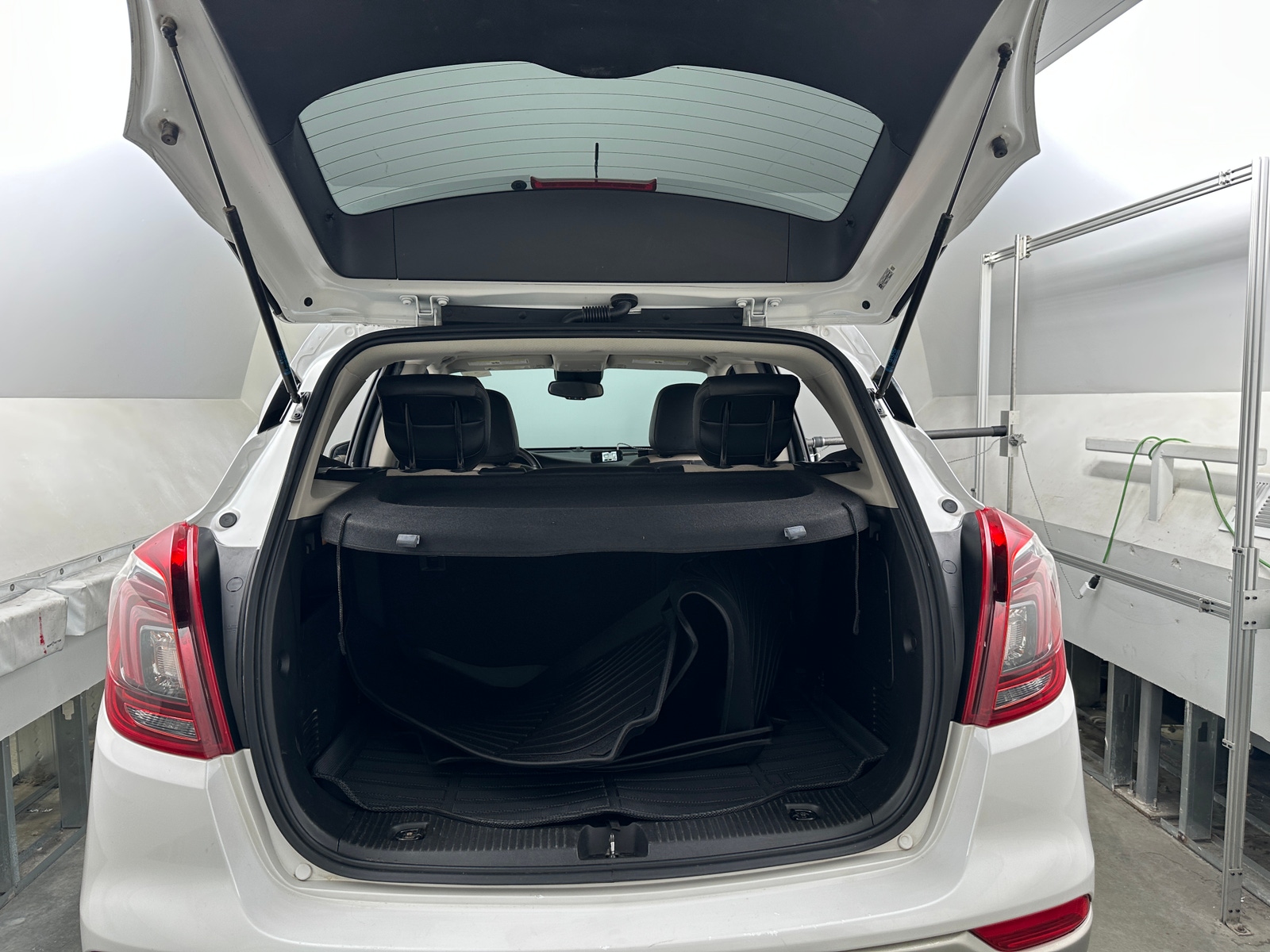 Thumbnail: 2018 Buick Encore - 7