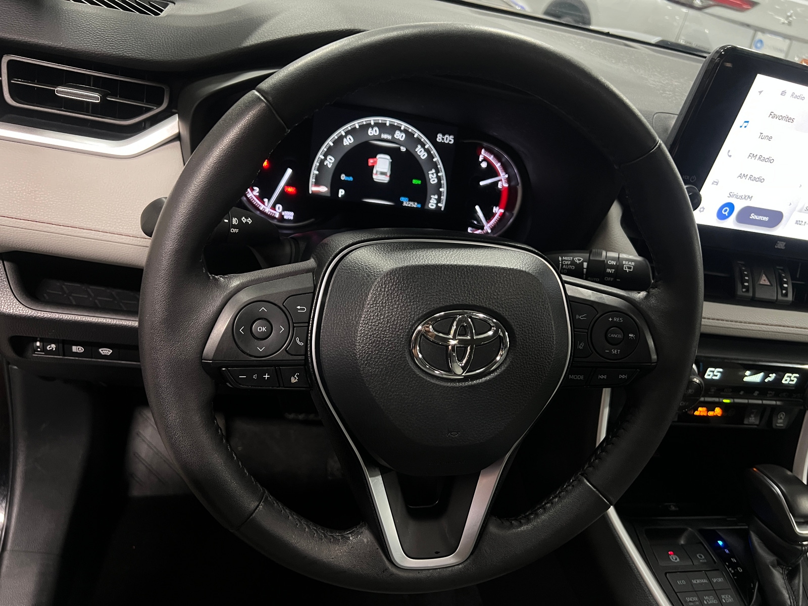 Thumbnail: 2024 Toyota RAV4 - 4