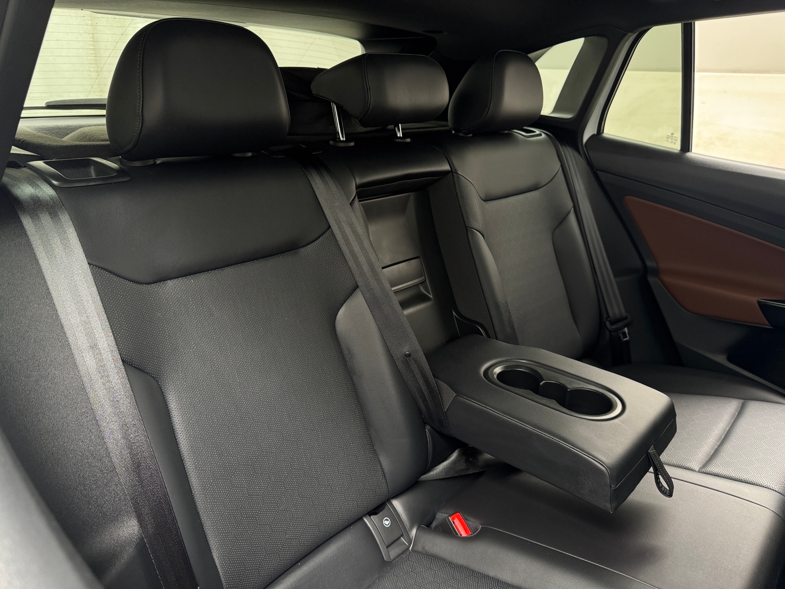 Thumbnail: 2021 Volkswagen ID.4 - 5