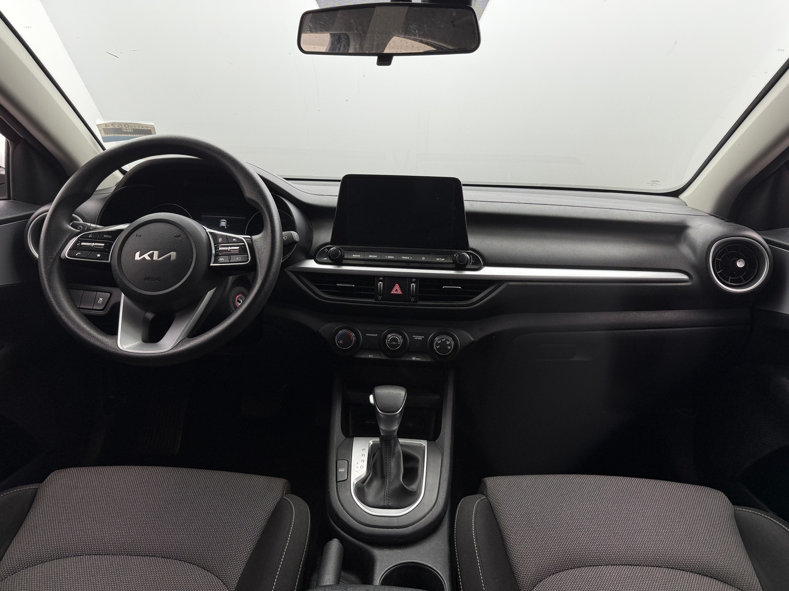 Thumbnail: 2024 Kia Forte - 3