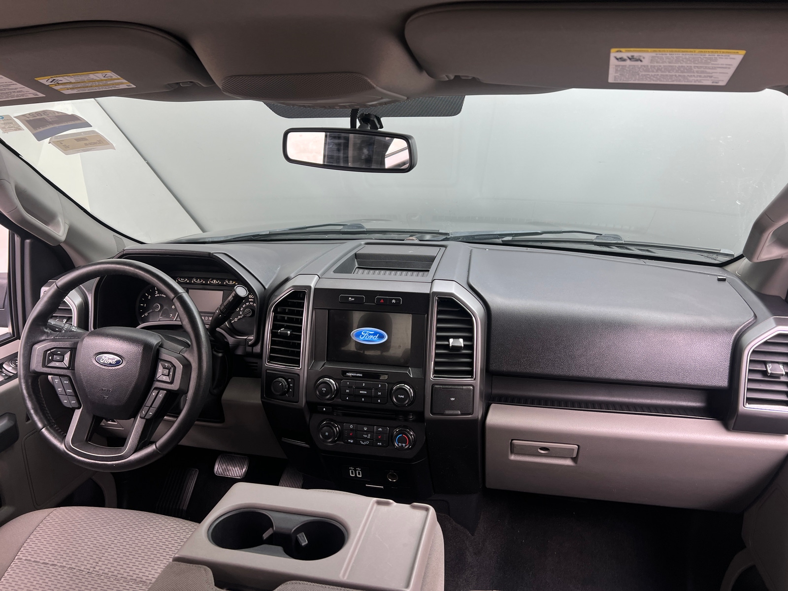 Thumbnail: 2018 Ford Econoline - 3