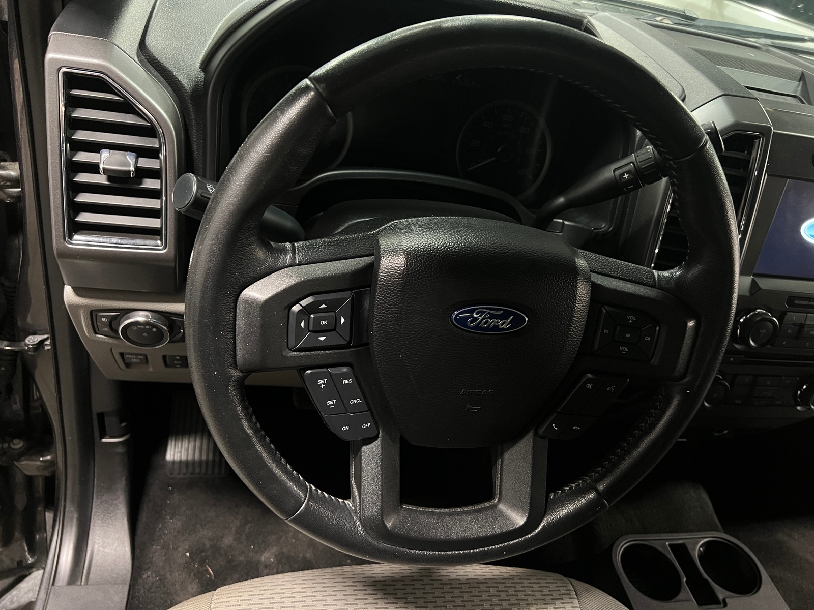 Thumbnail: 2018 Ford Econoline - 5