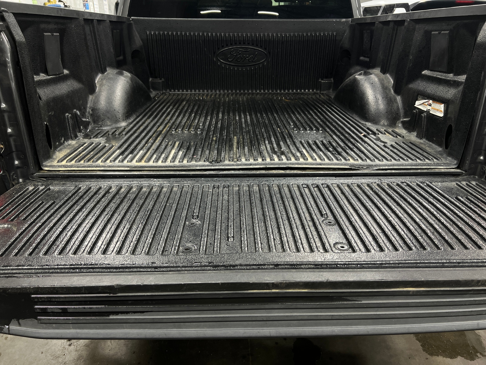 Thumbnail: 2018 Ford Econoline - 7