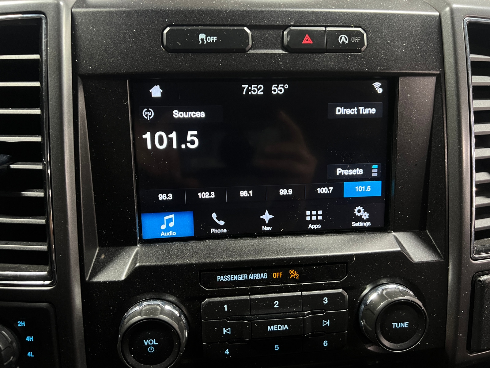 Thumbnail: 2018 Ford Econoline - 4