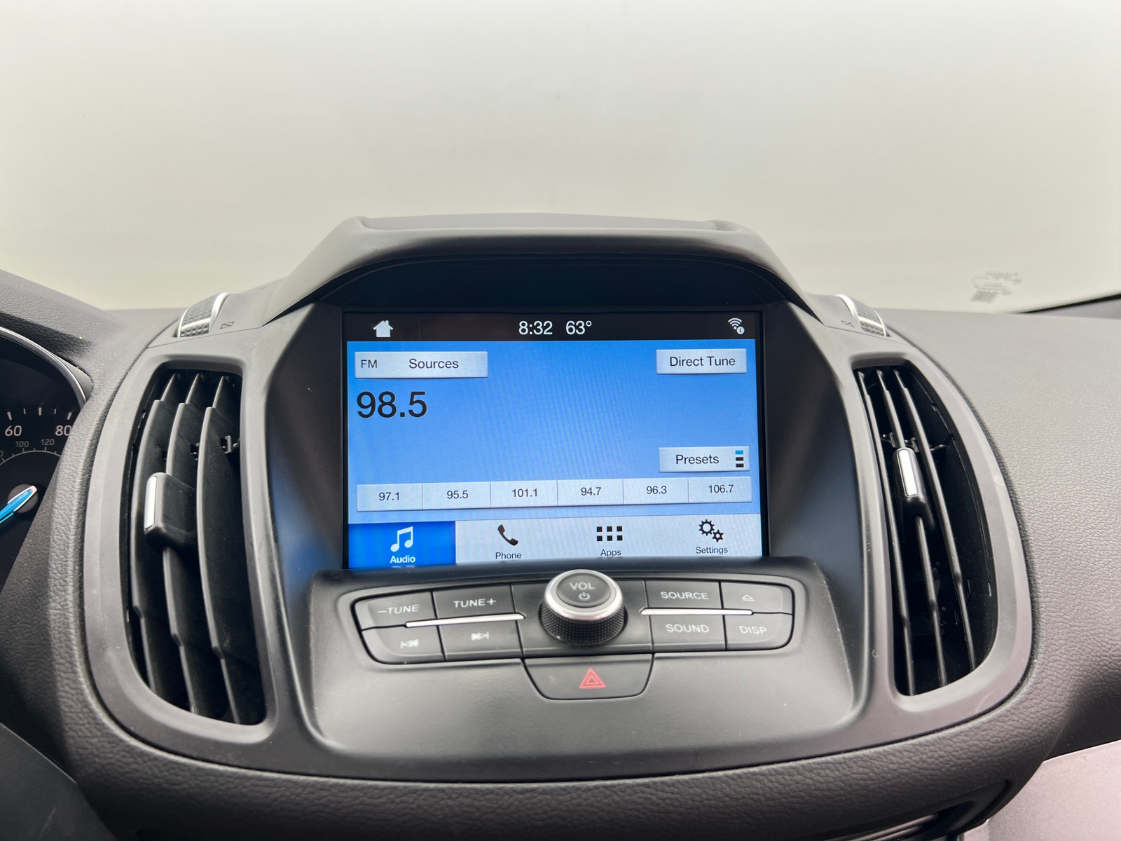 Thumbnail: 2018 Ford Escape - 3