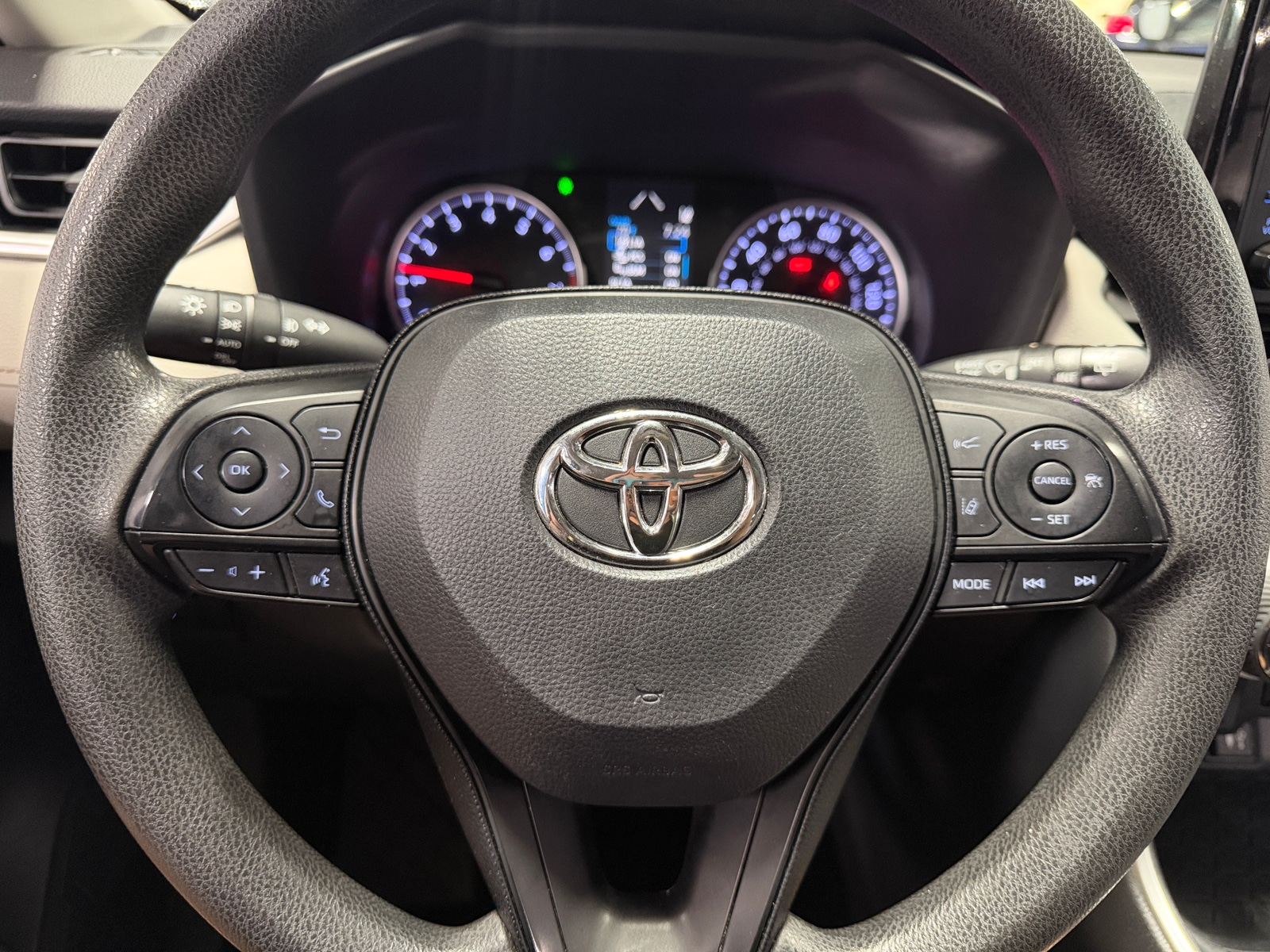Thumbnail: 2019 Toyota RAV4 - 5