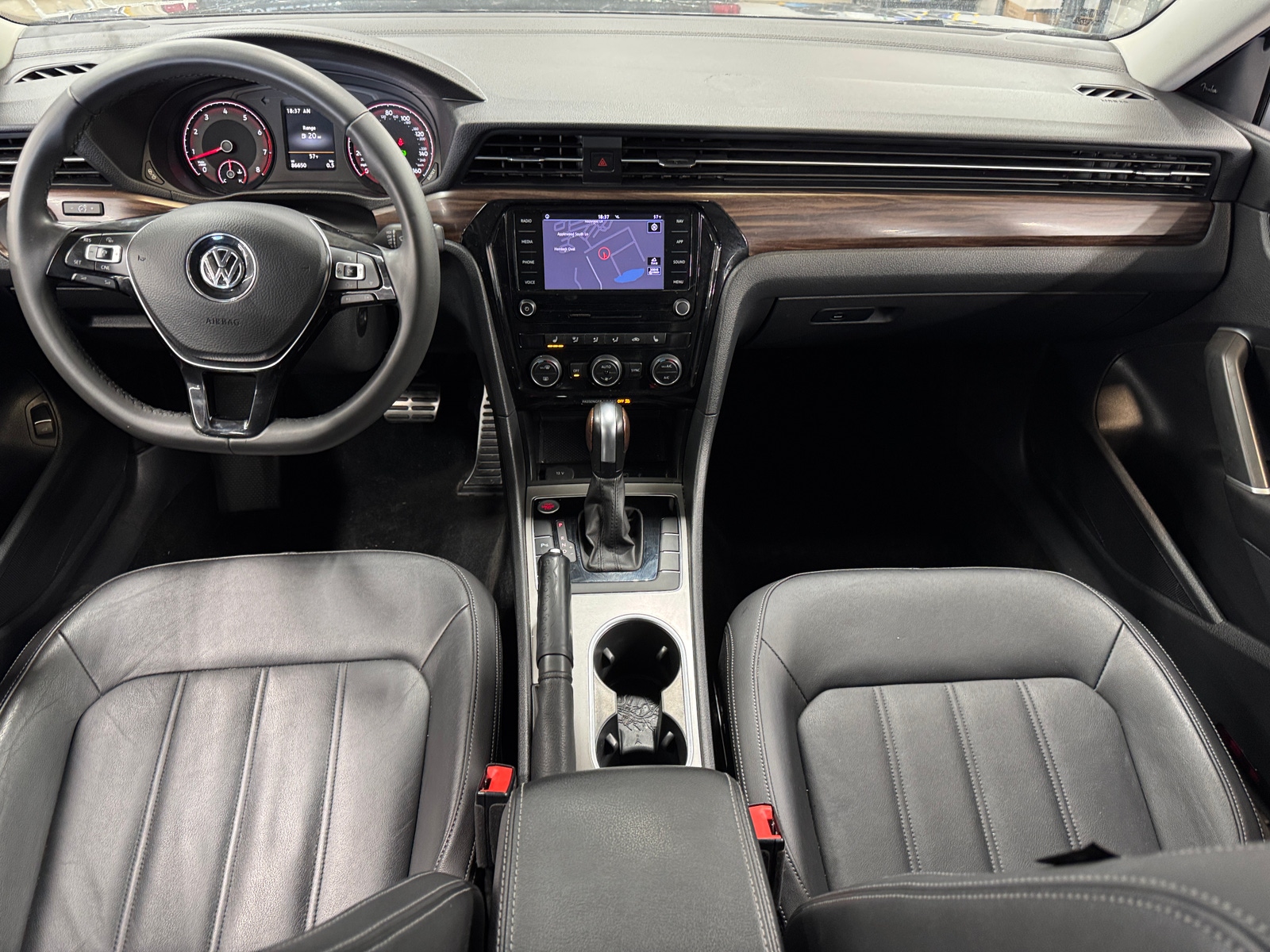 Thumbnail: 2022 Volkswagen Passat - 2