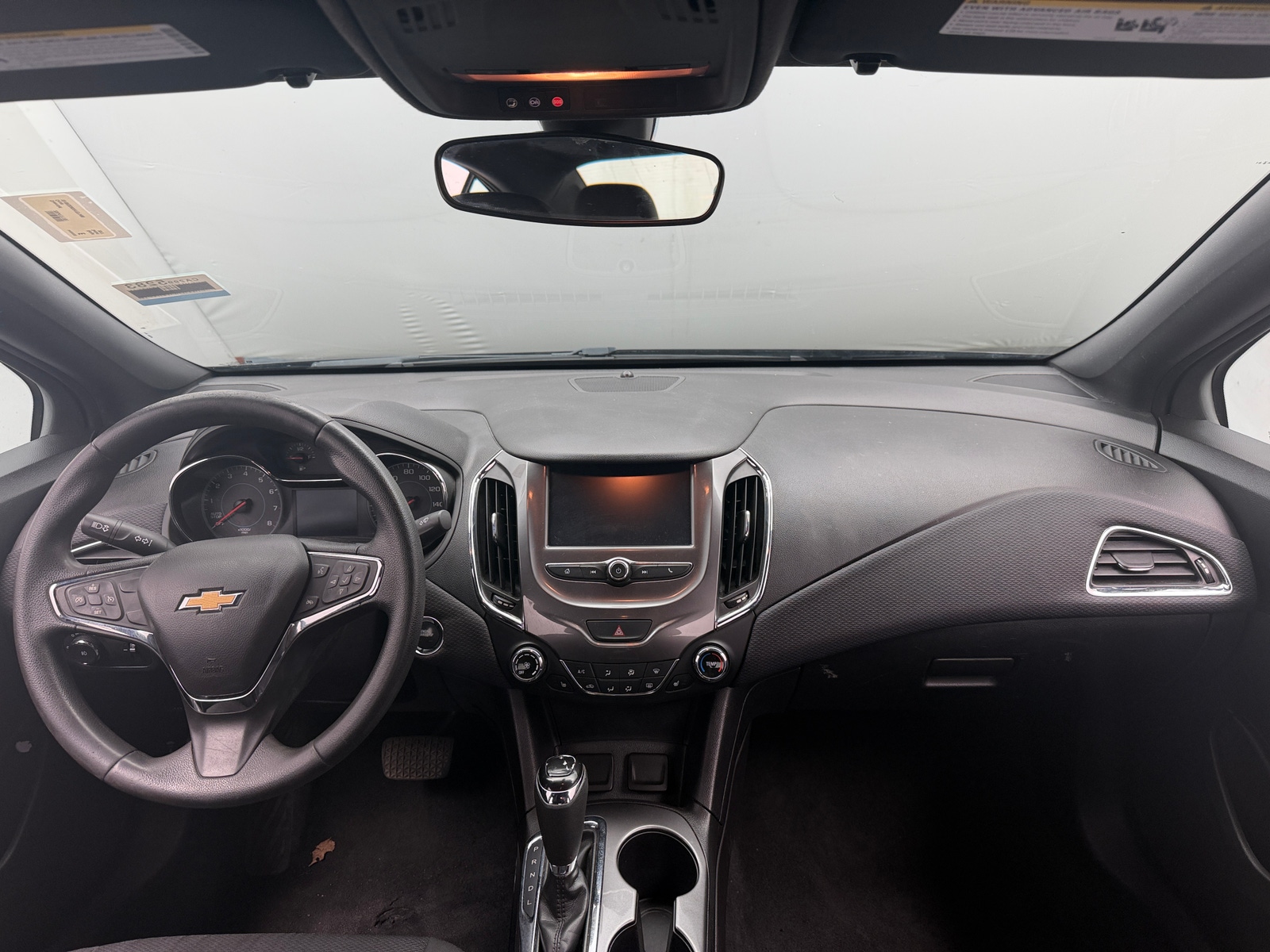 Thumbnail: 2017 Chevrolet Cruze - 3