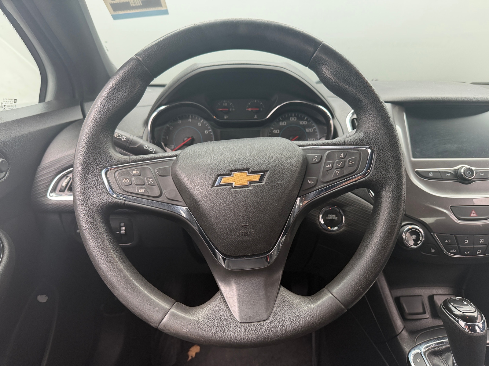 Thumbnail: 2017 Chevrolet Cruze - 5