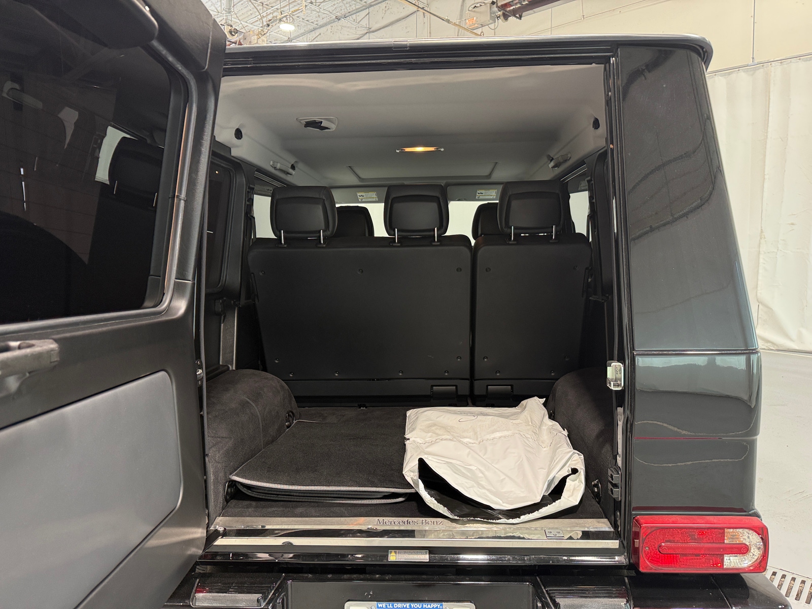 Thumbnail: 2015 Mercedes-Benz G-Class - 6