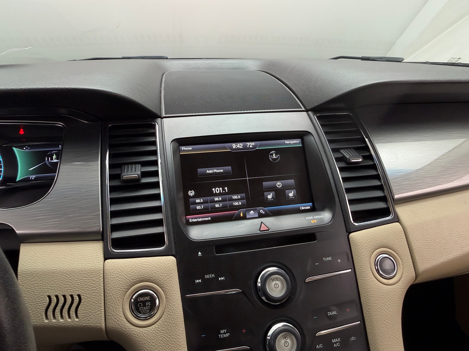 Thumbnail: 2015 Ford Taurus - 3