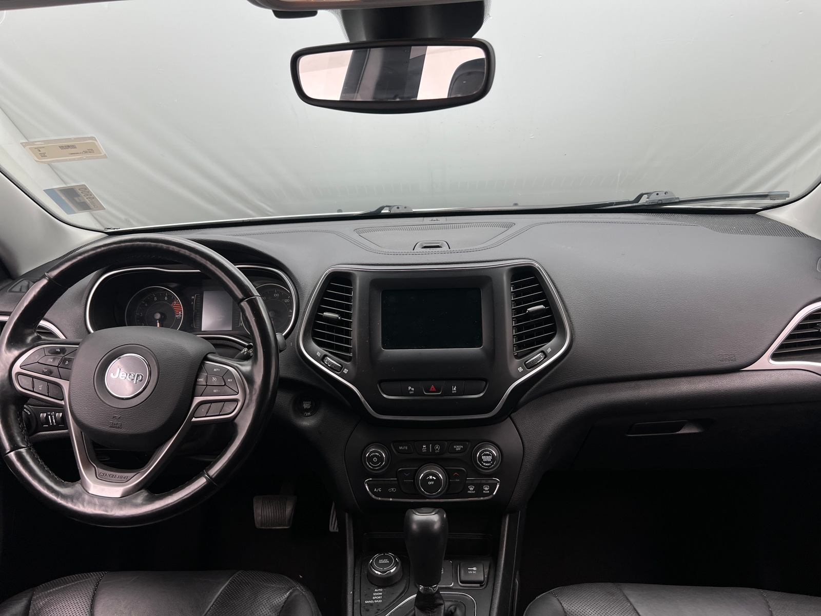 Thumbnail: 2020 Jeep Cherokee - 2