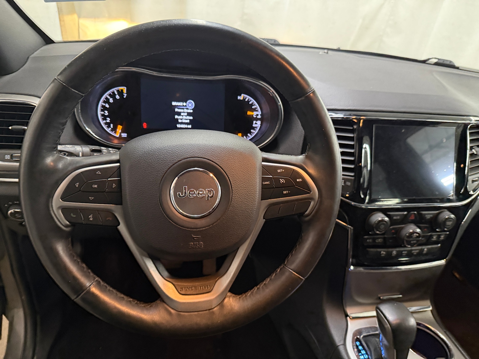 Thumbnail: 2019 Jeep Grand Cherokee - 4