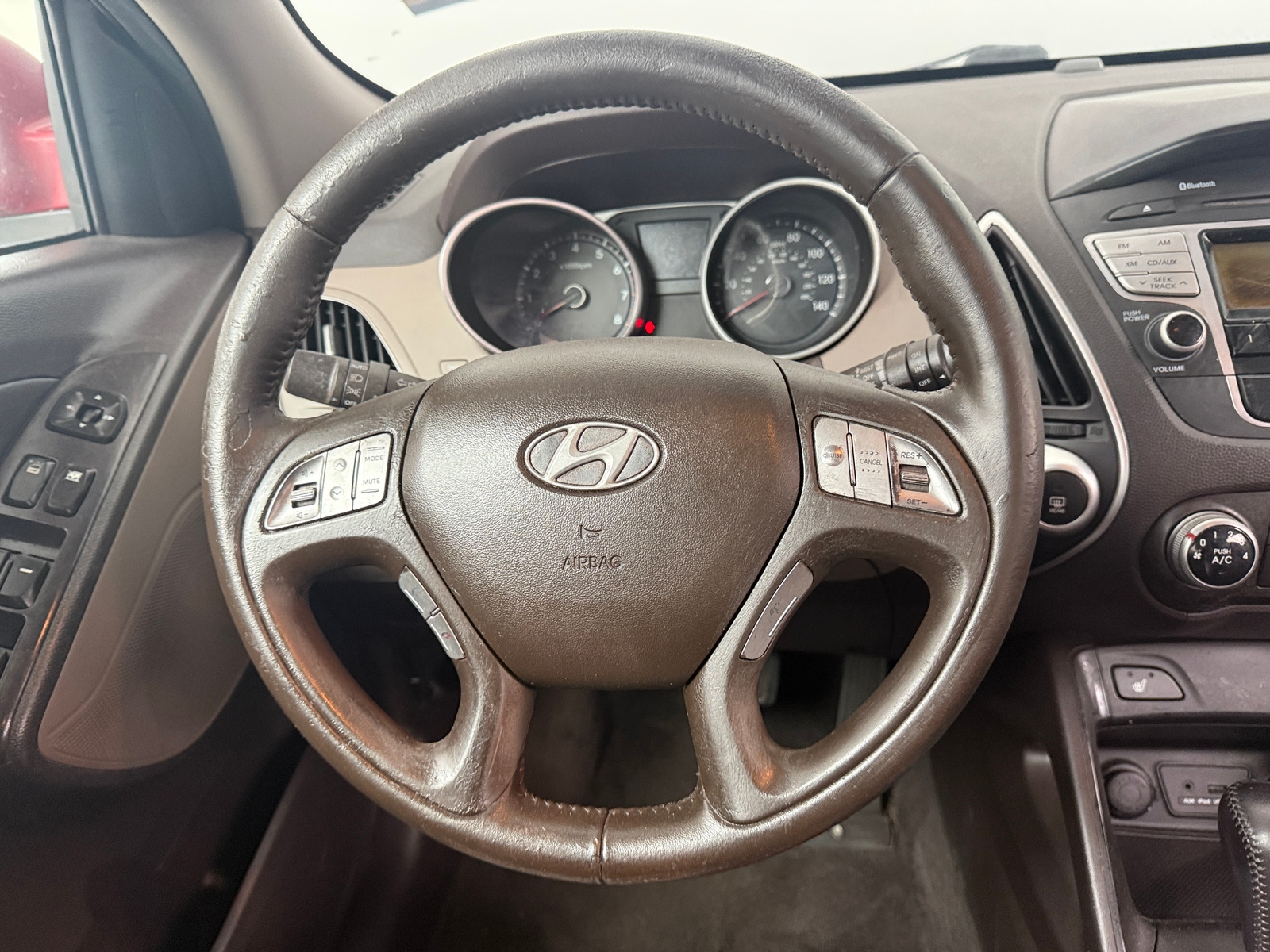 Thumbnail: 2013 Hyundai Tucson - 4