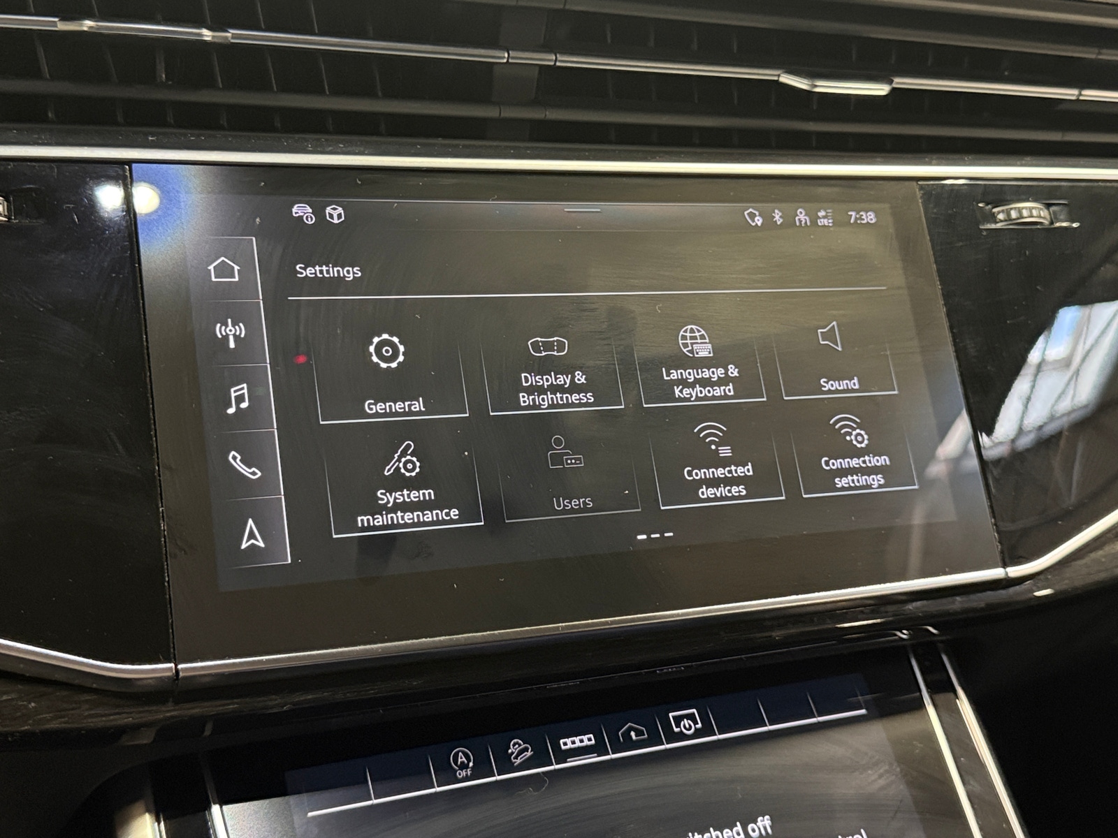 Thumbnail: 2023 Audi Q7 - 3