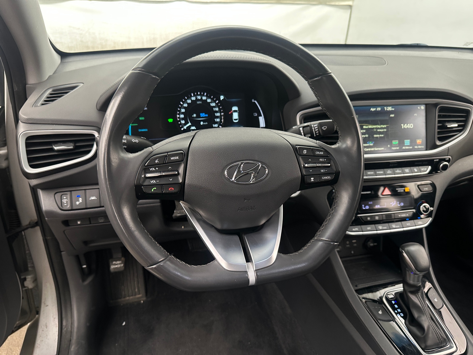 Thumbnail: 2017 Hyundai Ioniq - 4