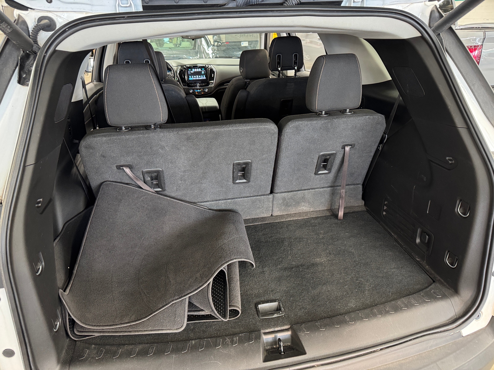 Thumbnail: 2018 Chevrolet Traverse - 7