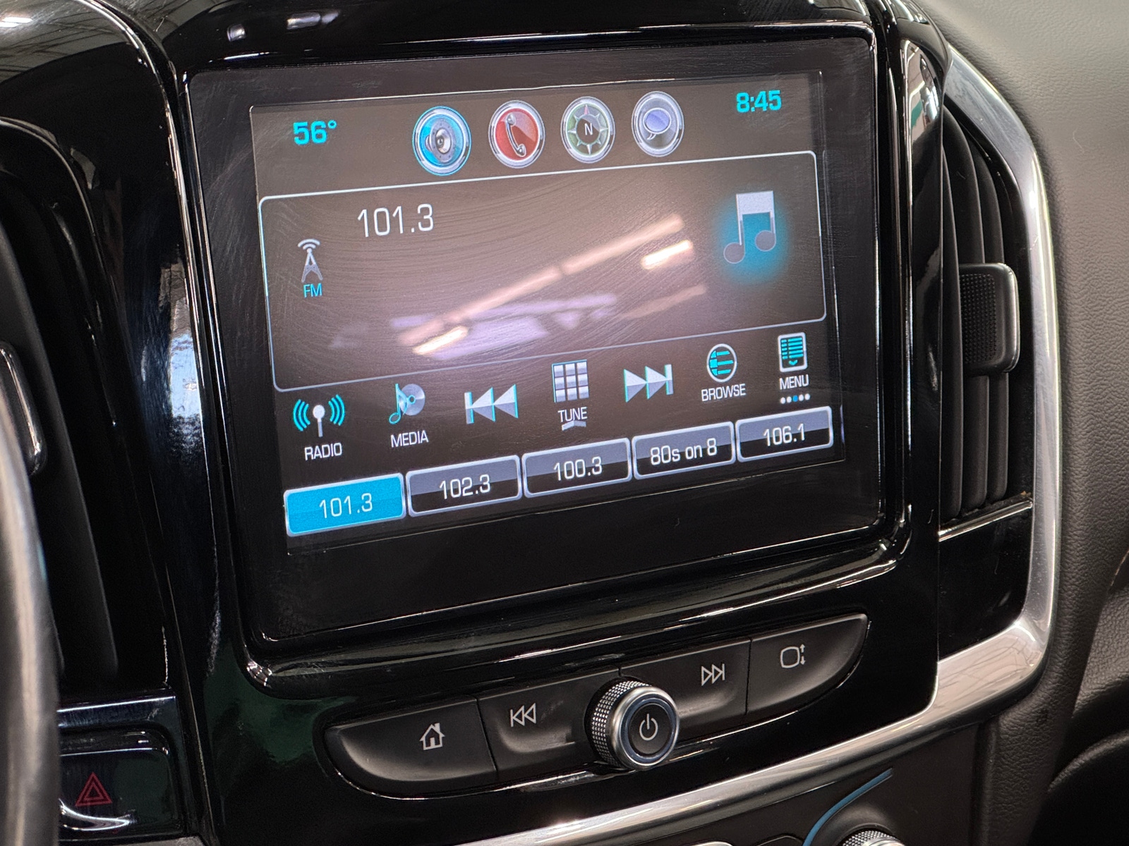 Thumbnail: 2018 Chevrolet Traverse - 4