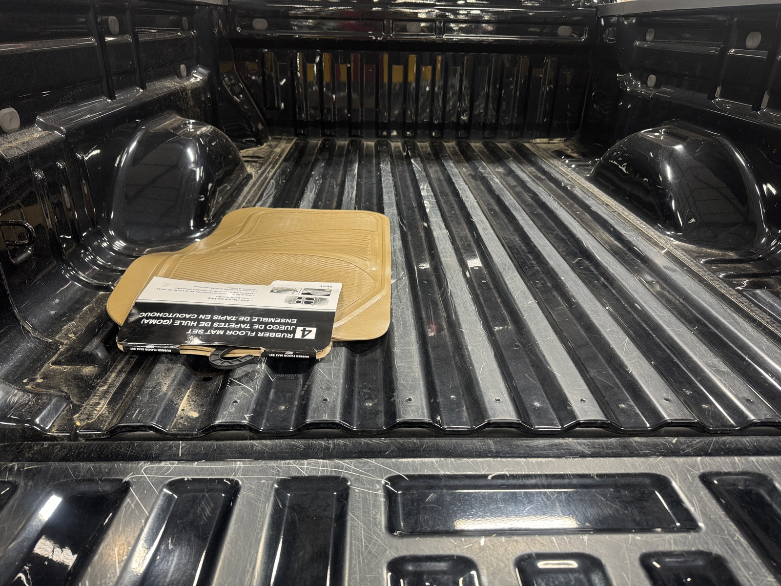 Thumbnail: 2022 Chevrolet Colorado - 6