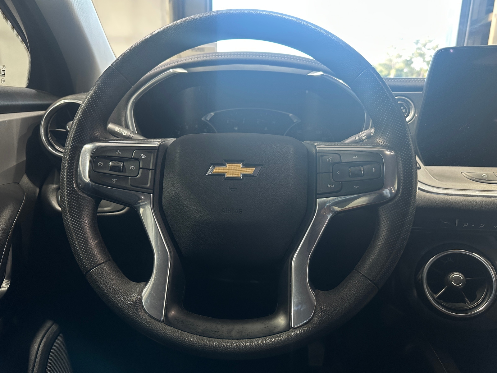 Thumbnail: 2023 Chevrolet Blazer - 5