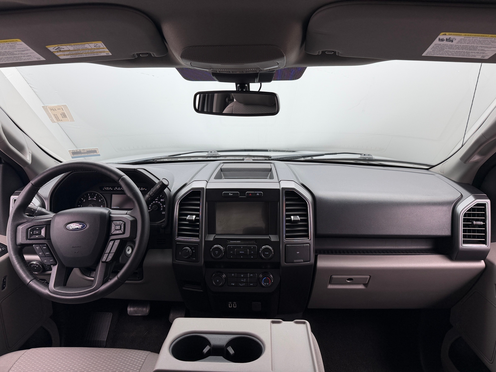 Thumbnail: 2019 Ford Econoline - 3