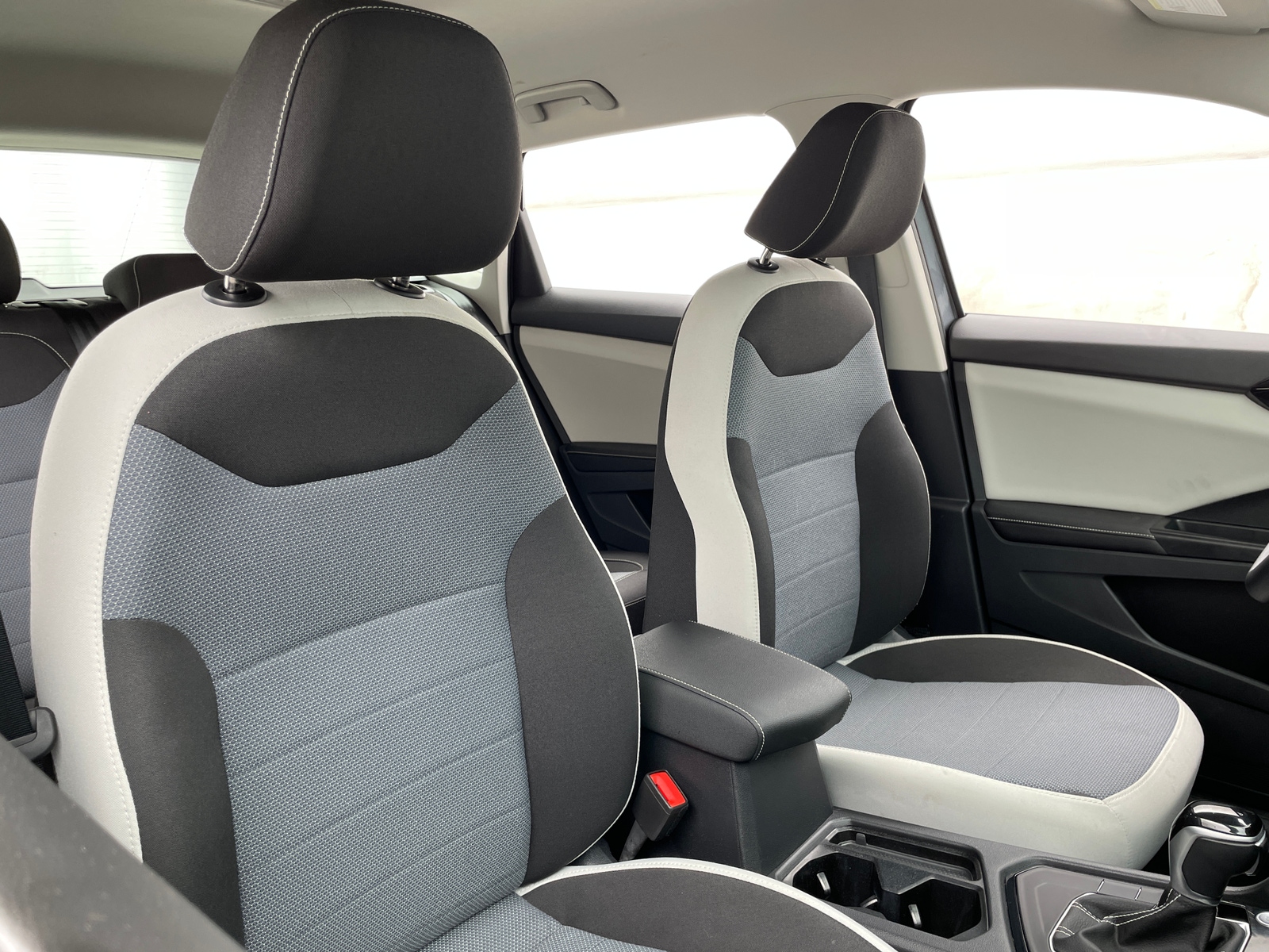 Thumbnail: 2025 Volkswagen Taos - 2