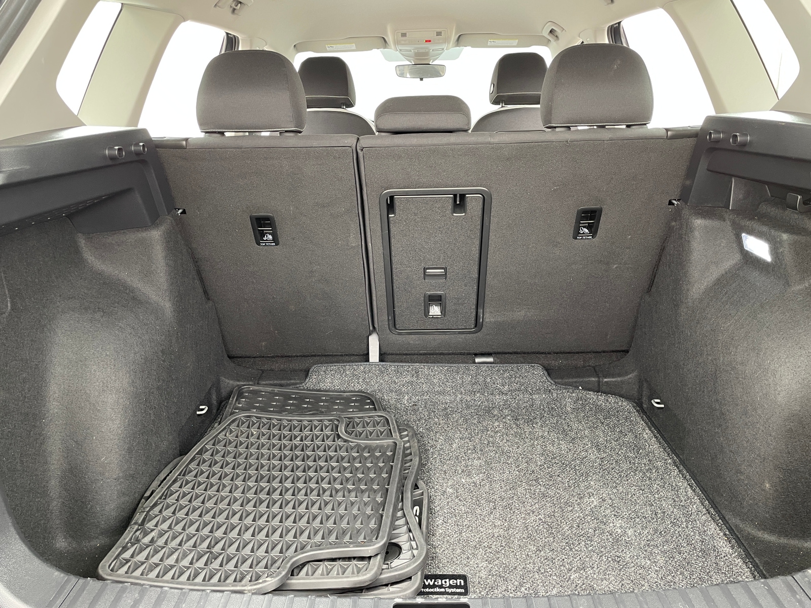 Thumbnail: 2025 Volkswagen Taos - 7