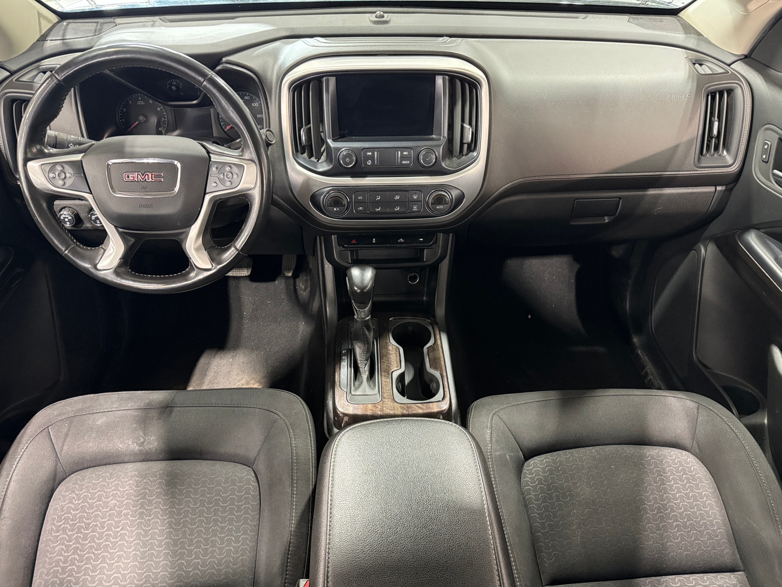 Thumbnail: 2022 GMC Canyon - 3