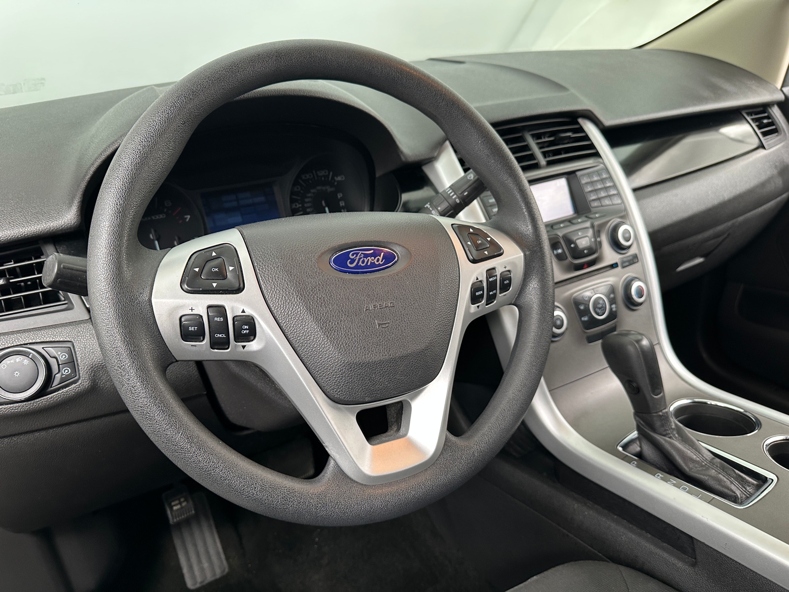 Thumbnail: 2011 Ford Edge - 5