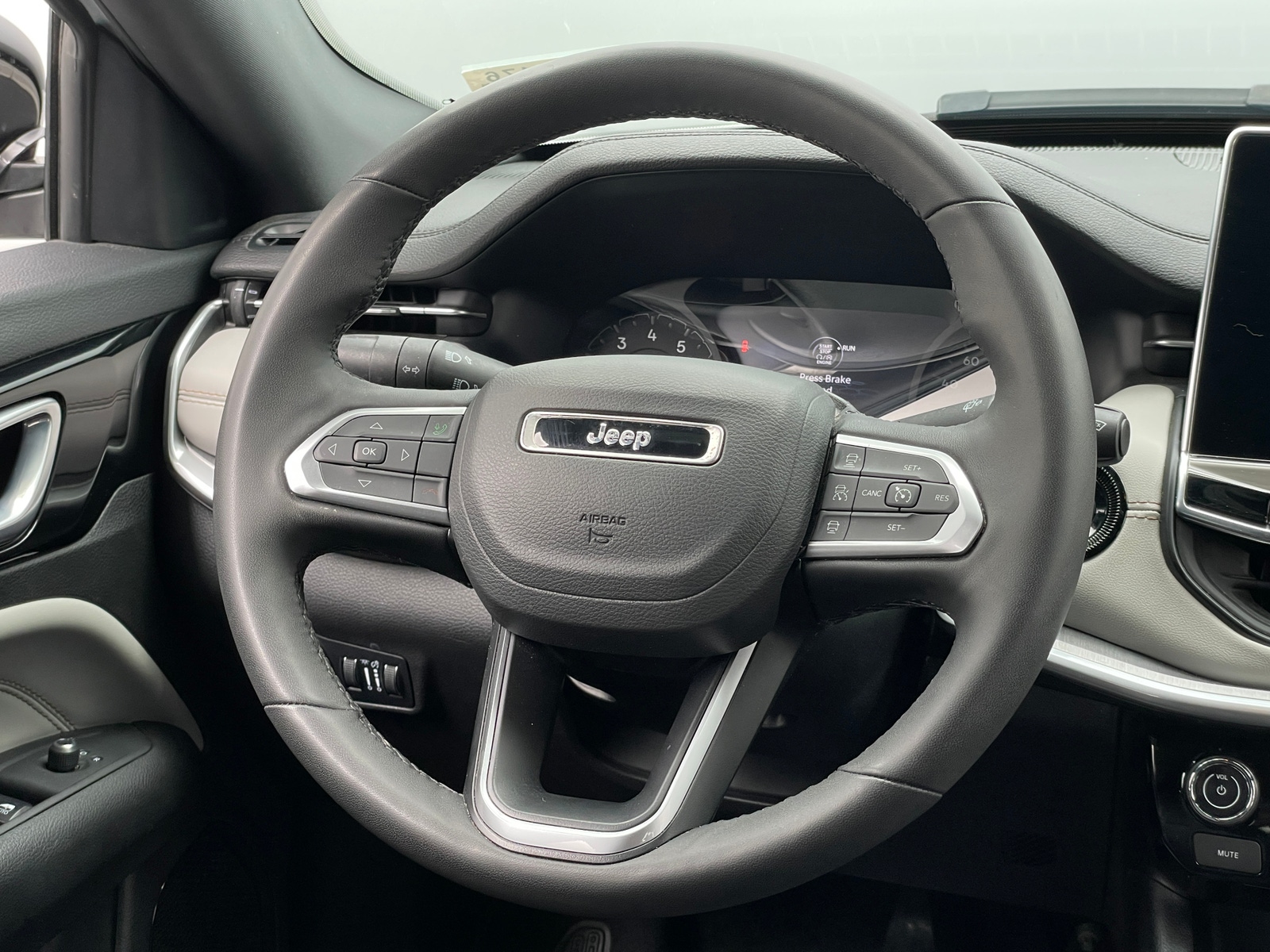 Thumbnail: 2025 Jeep Compass - 4