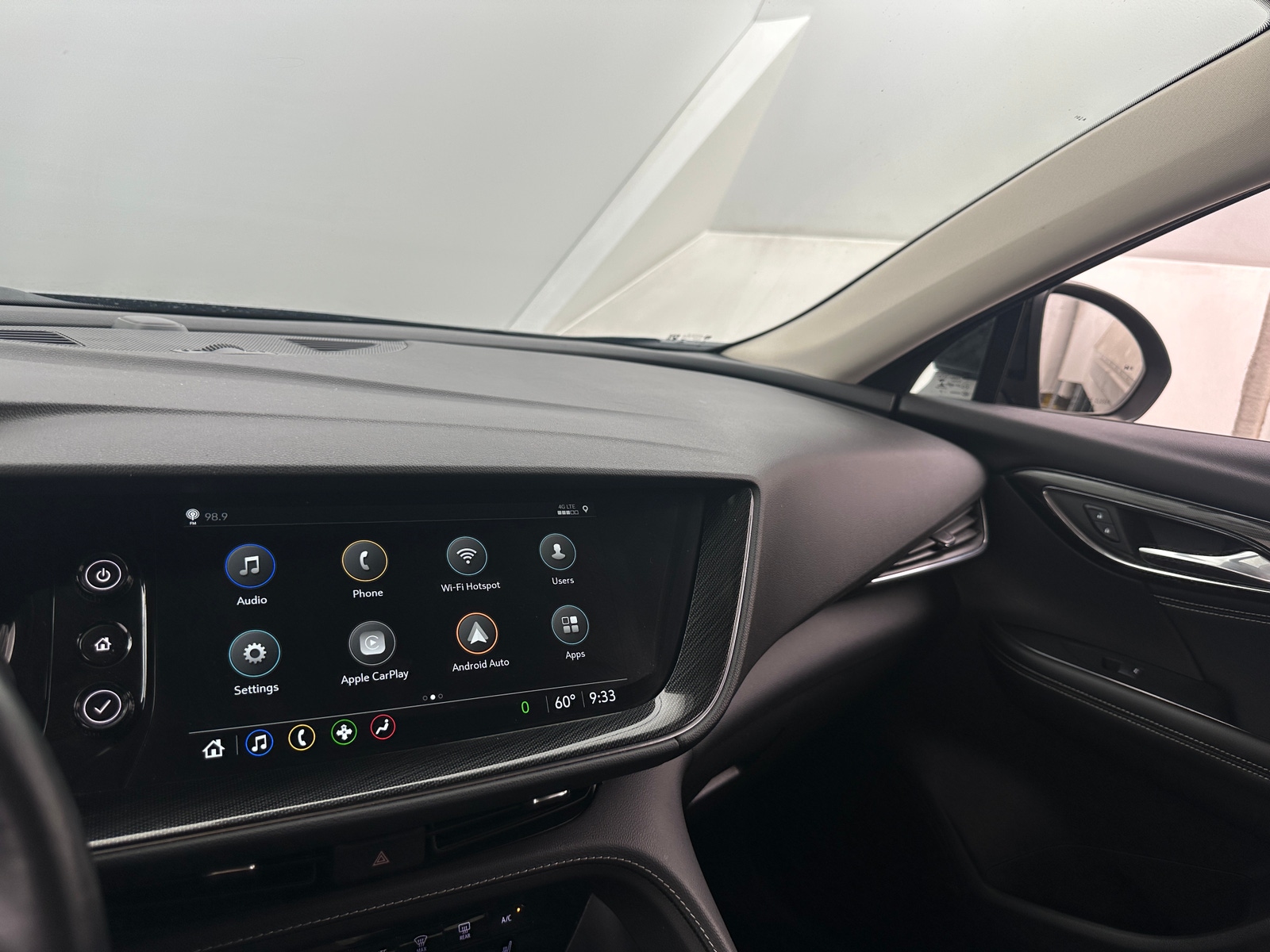 Thumbnail: 2022 Buick Envision - 3