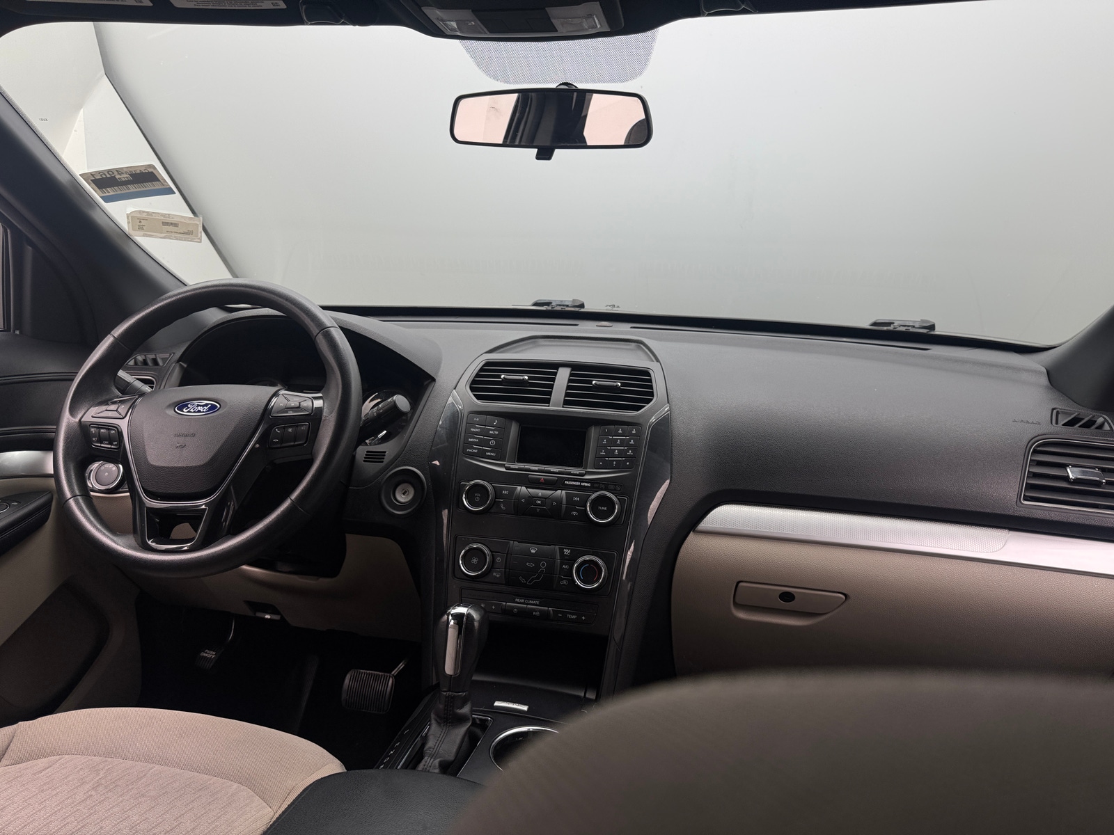 Thumbnail: 2018 Ford Explorer - 3