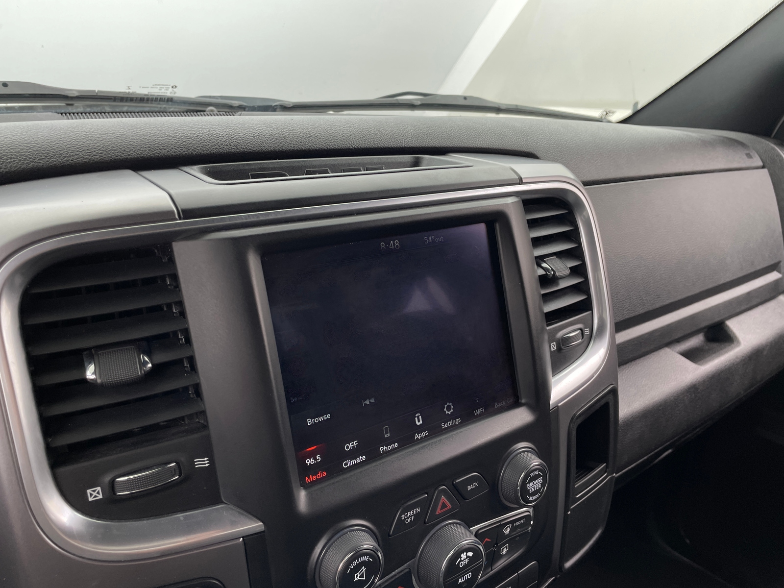 Thumbnail: 2021 RAM 1500 Classic - 4