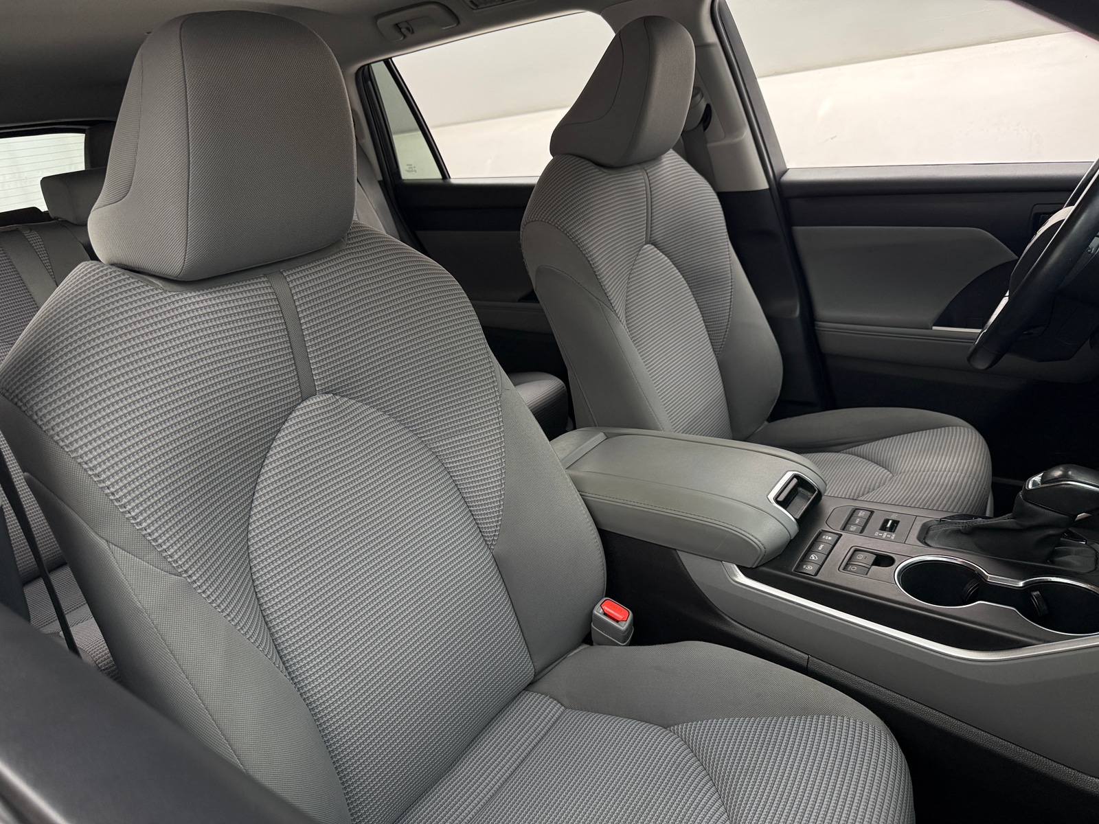 Thumbnail: 2021 Toyota Highlander - 2
