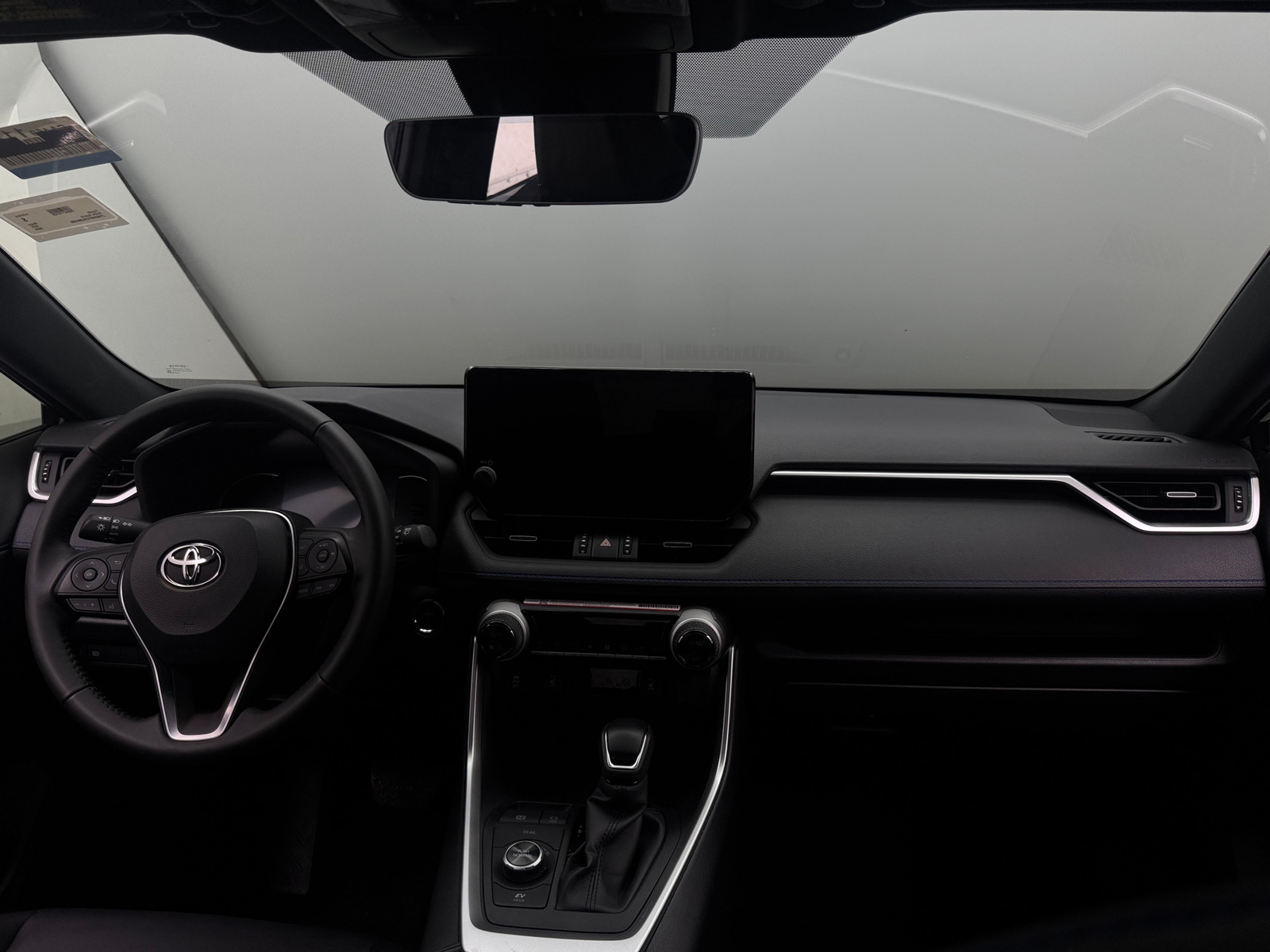 Thumbnail: 2025 Toyota RAV4 - 2