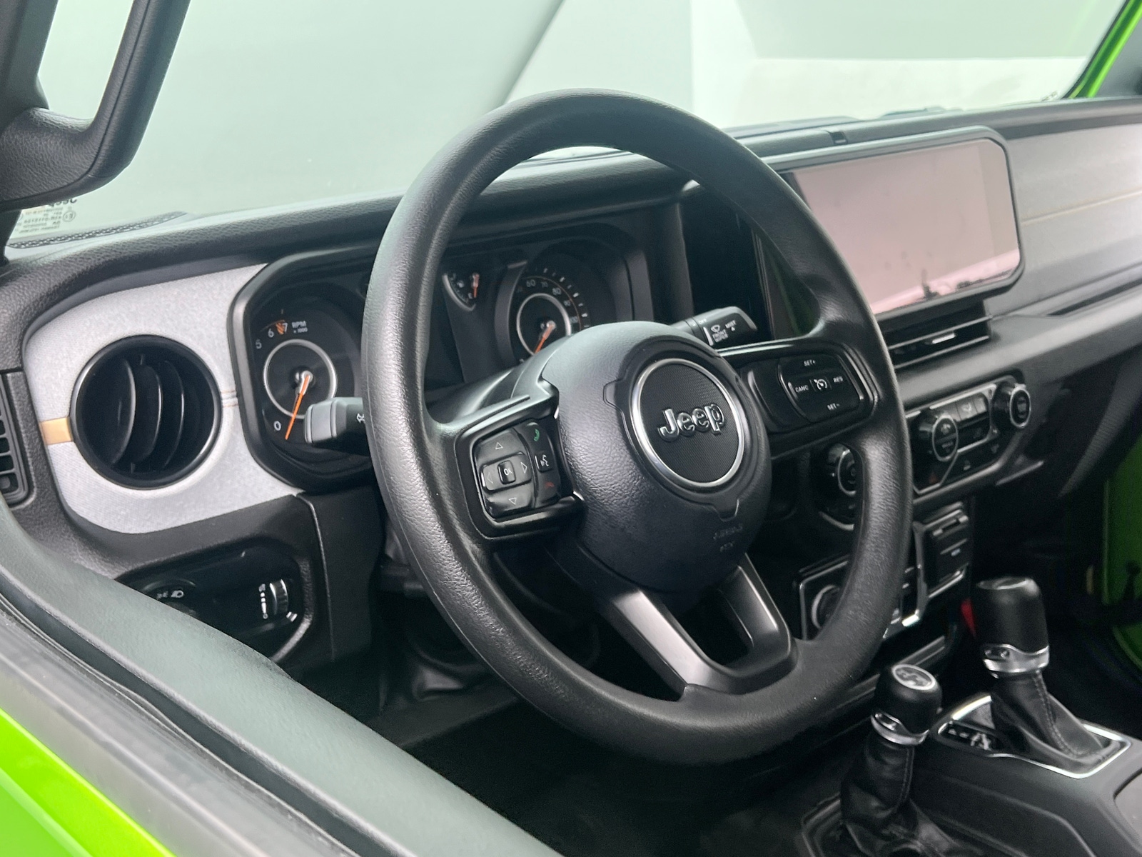 Thumbnail: 2025 Jeep Gladiator - 5