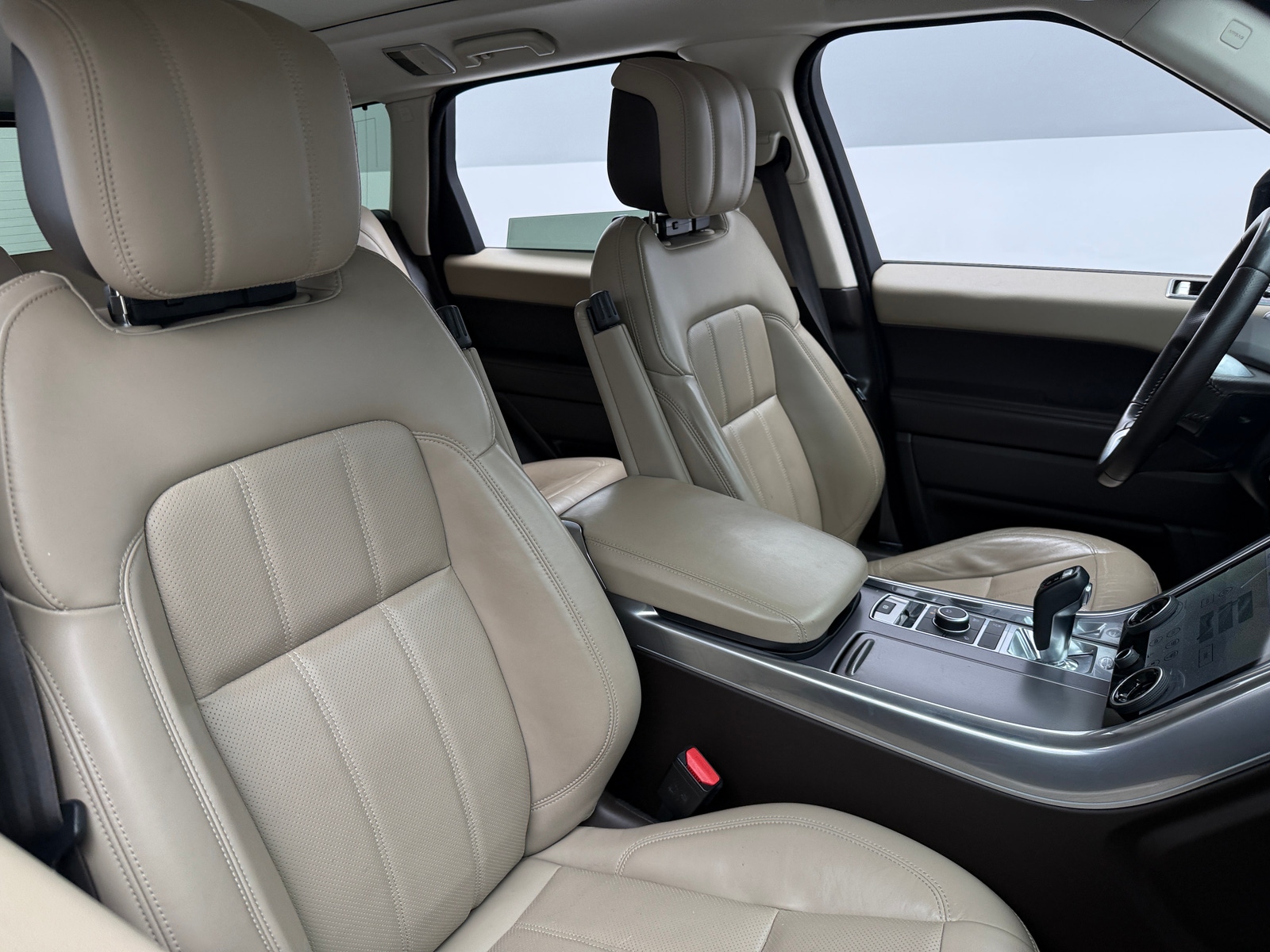 Thumbnail: 2020 Land Rover Range Rover Sport - 2