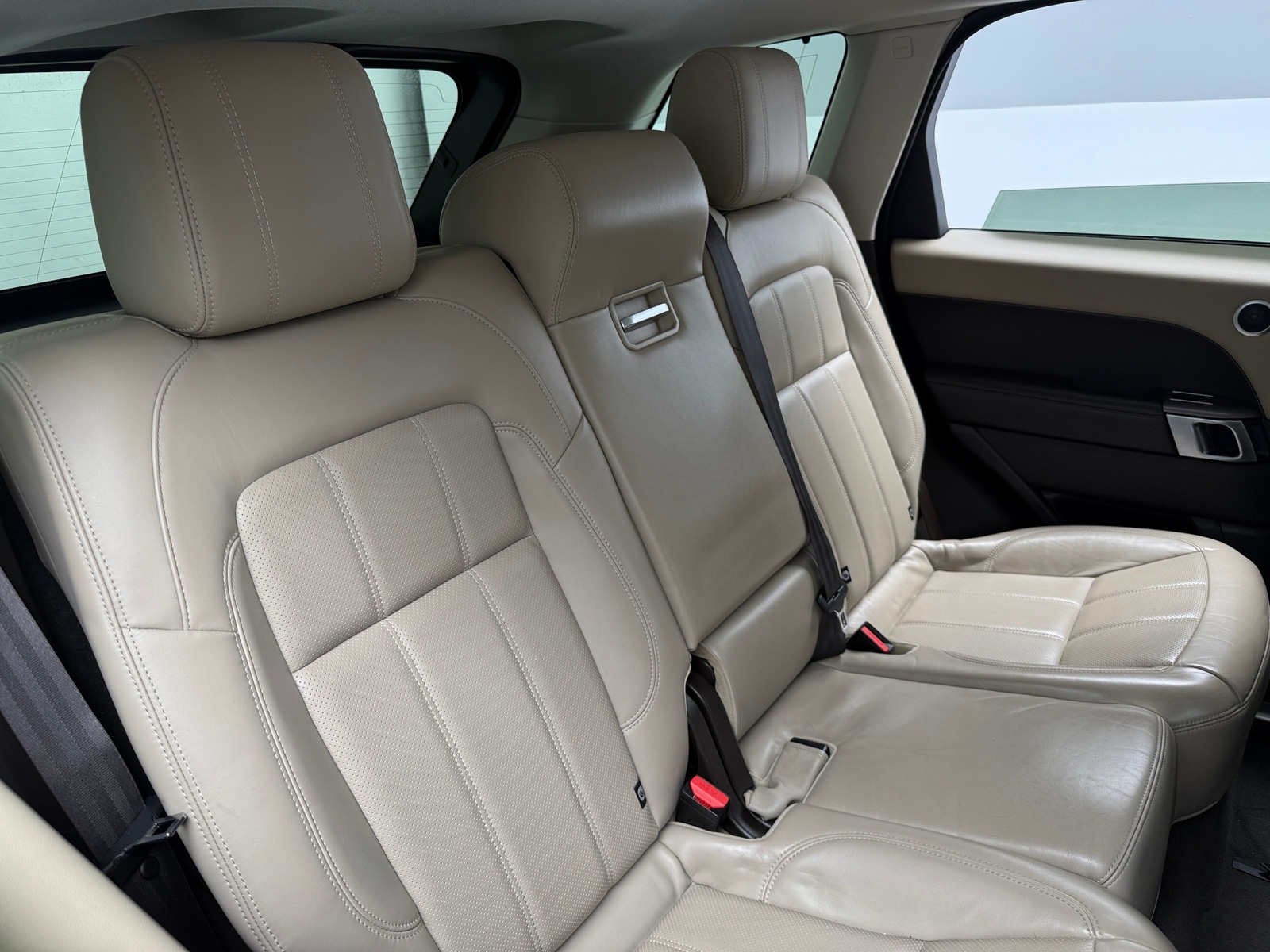 Thumbnail: 2020 Land Rover Range Rover Sport - 6