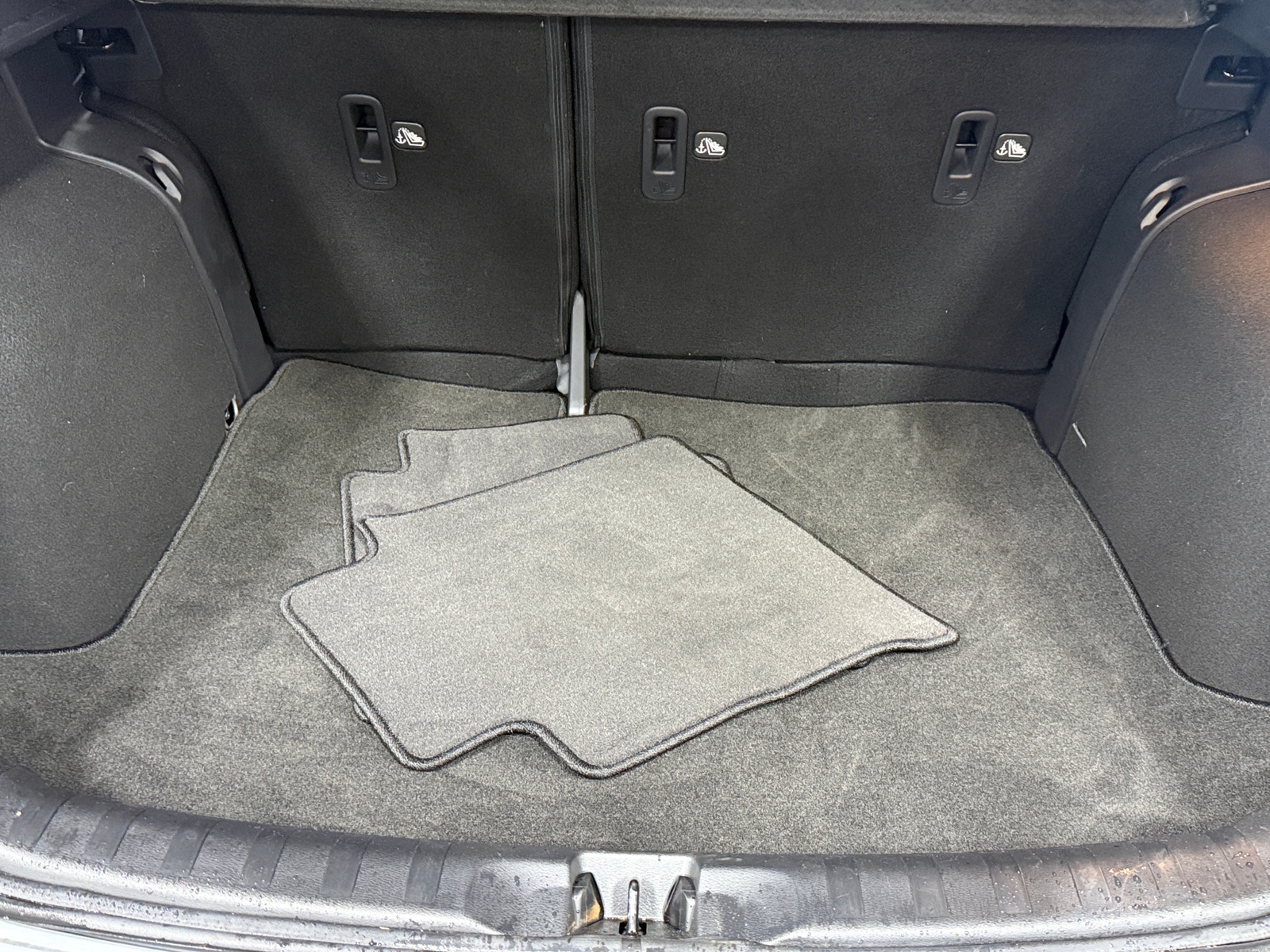 Thumbnail: 2023 Nissan Kicks - 7