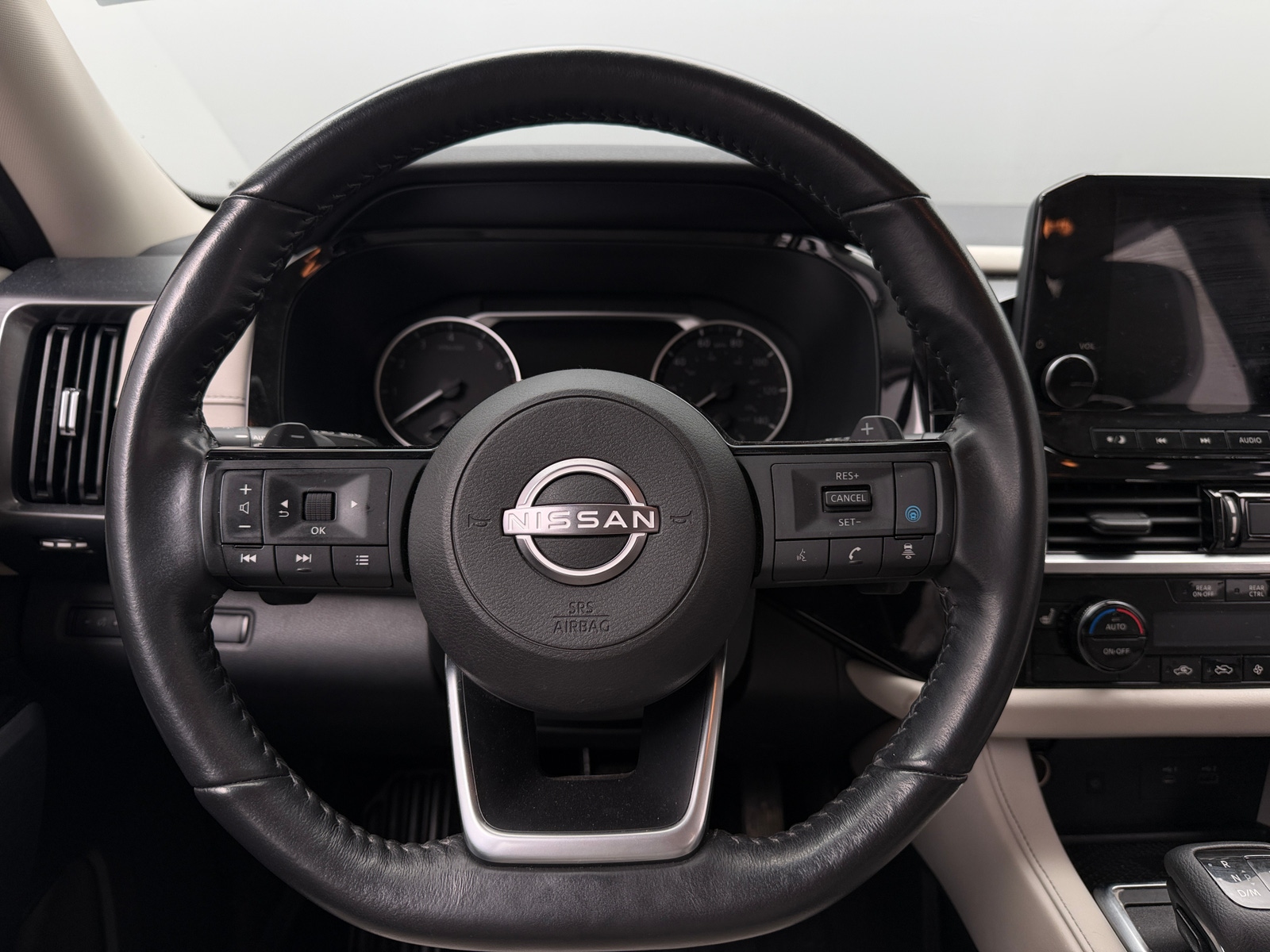 Thumbnail: 2023 Nissan Pathfinder - 4