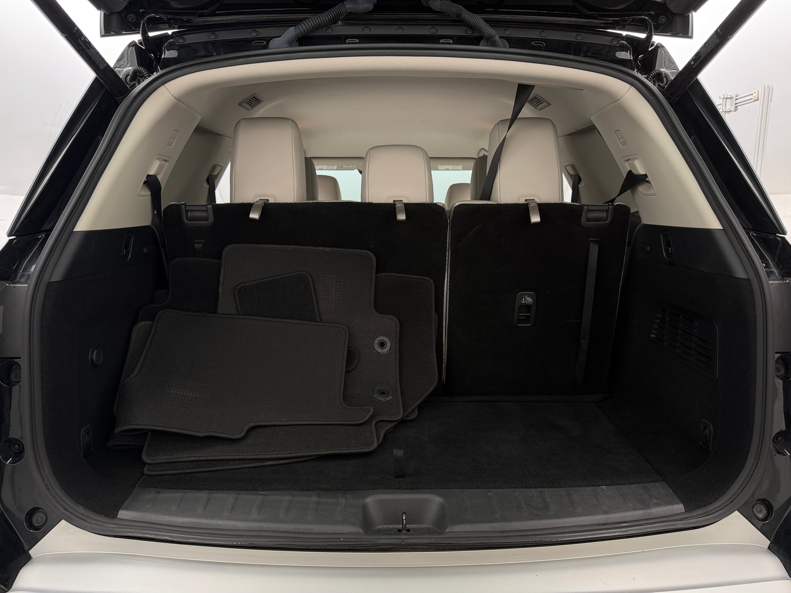 Thumbnail: 2023 Nissan Pathfinder - 6