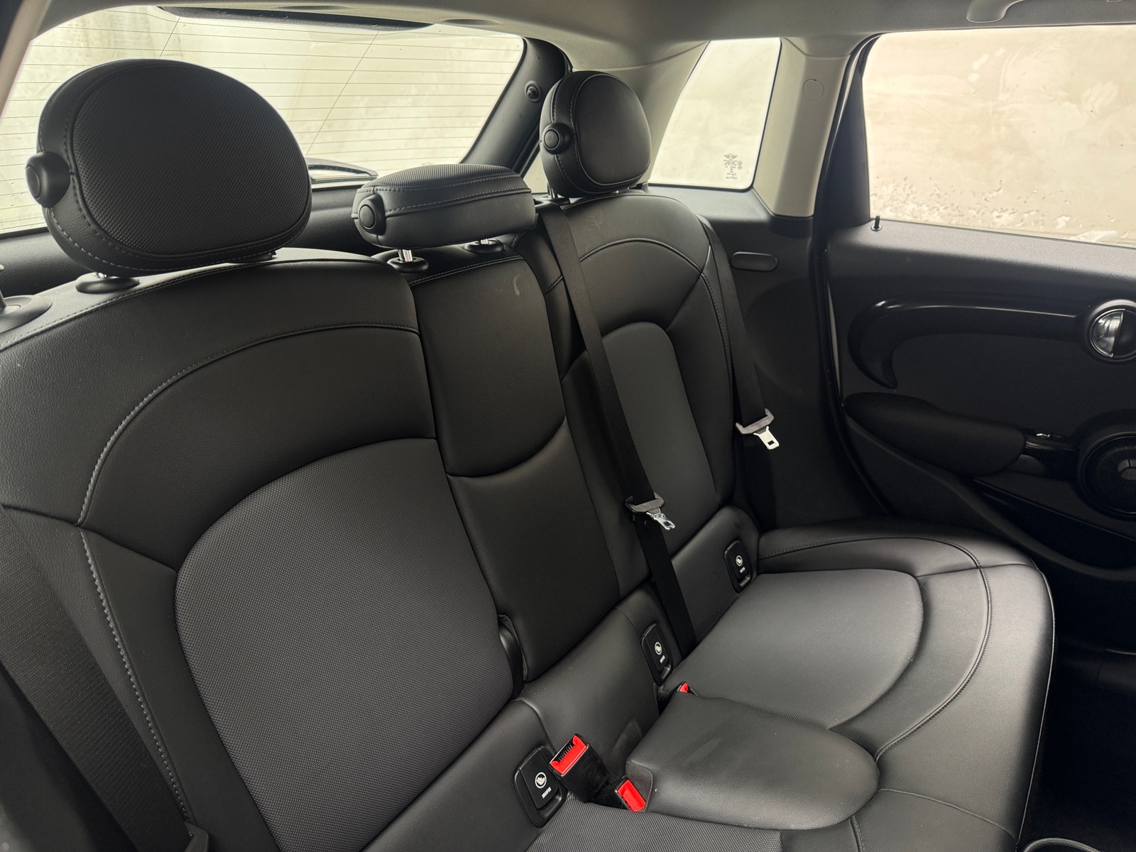 Thumbnail: 2019 MINI Cooper Hardtop - 5