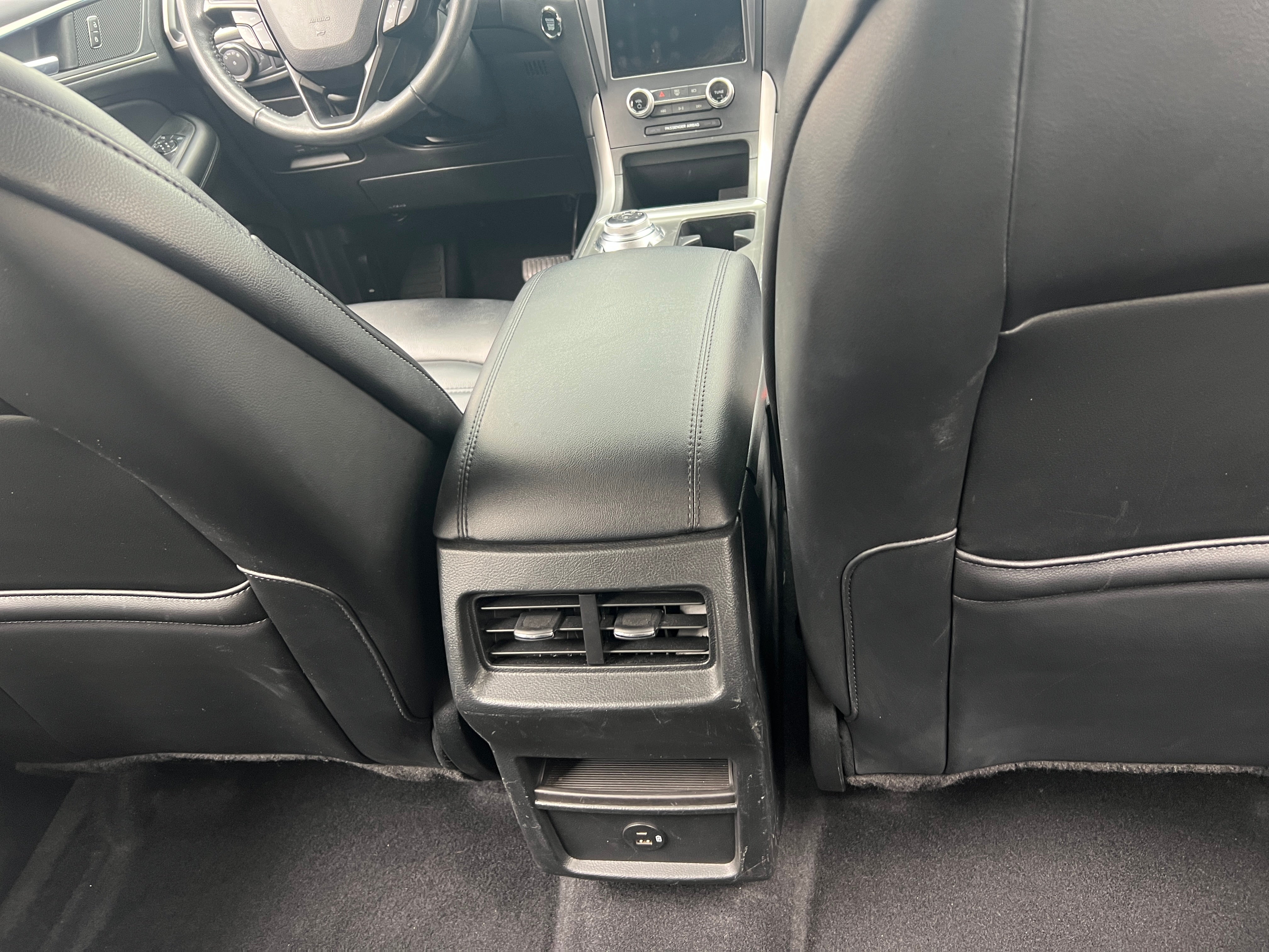 2022 Ford Edge SEL - Photo 5
