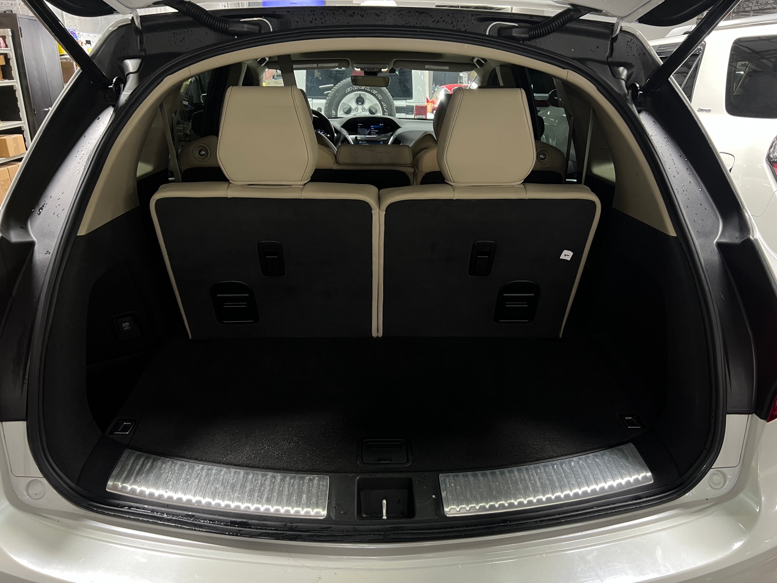 Thumbnail: 2020 Acura MDX - 6