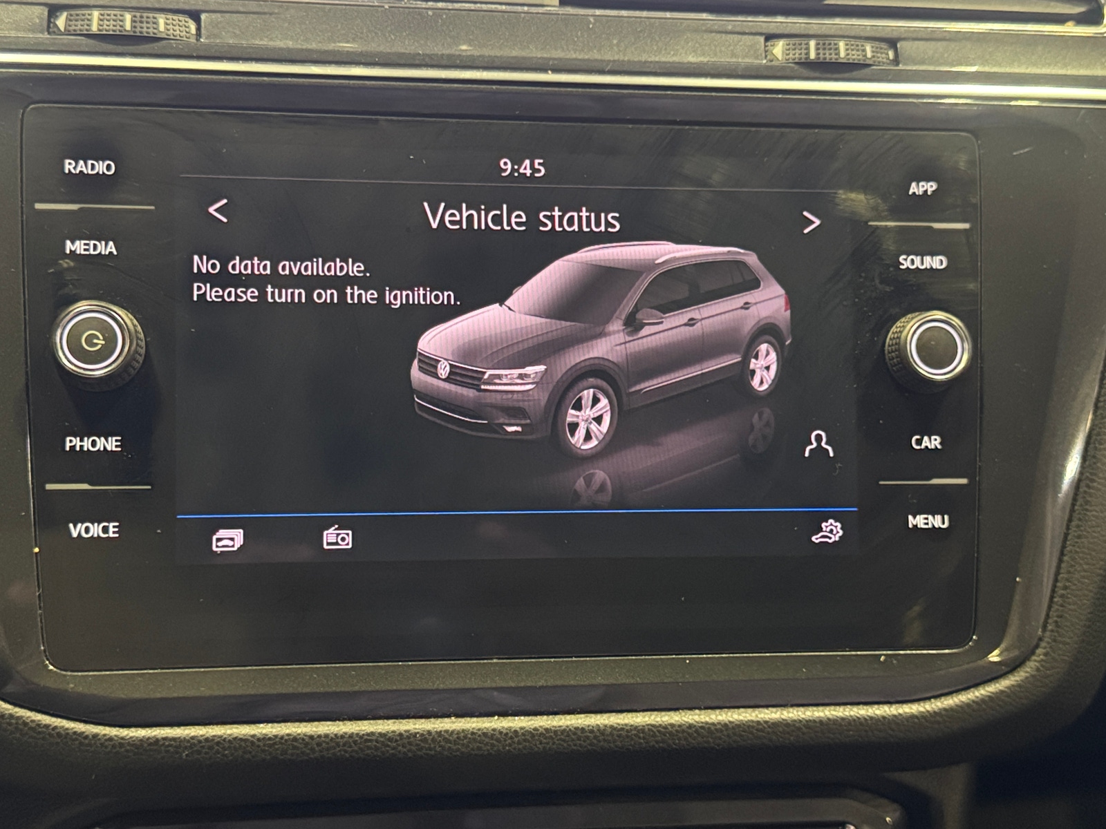 Thumbnail: 2018 Volkswagen Tiguan - 3
