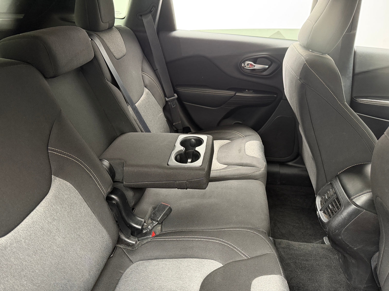 Thumbnail: 2014 Jeep Cherokee - 6