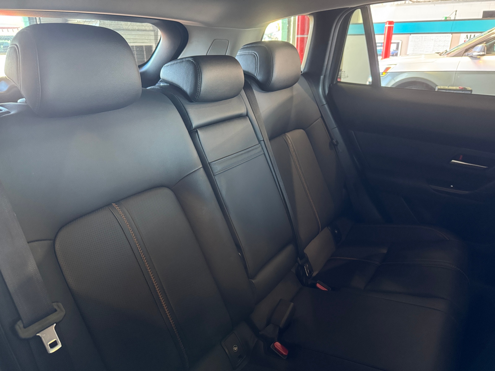 Thumbnail: 2025 Mazda CX-50 - 5